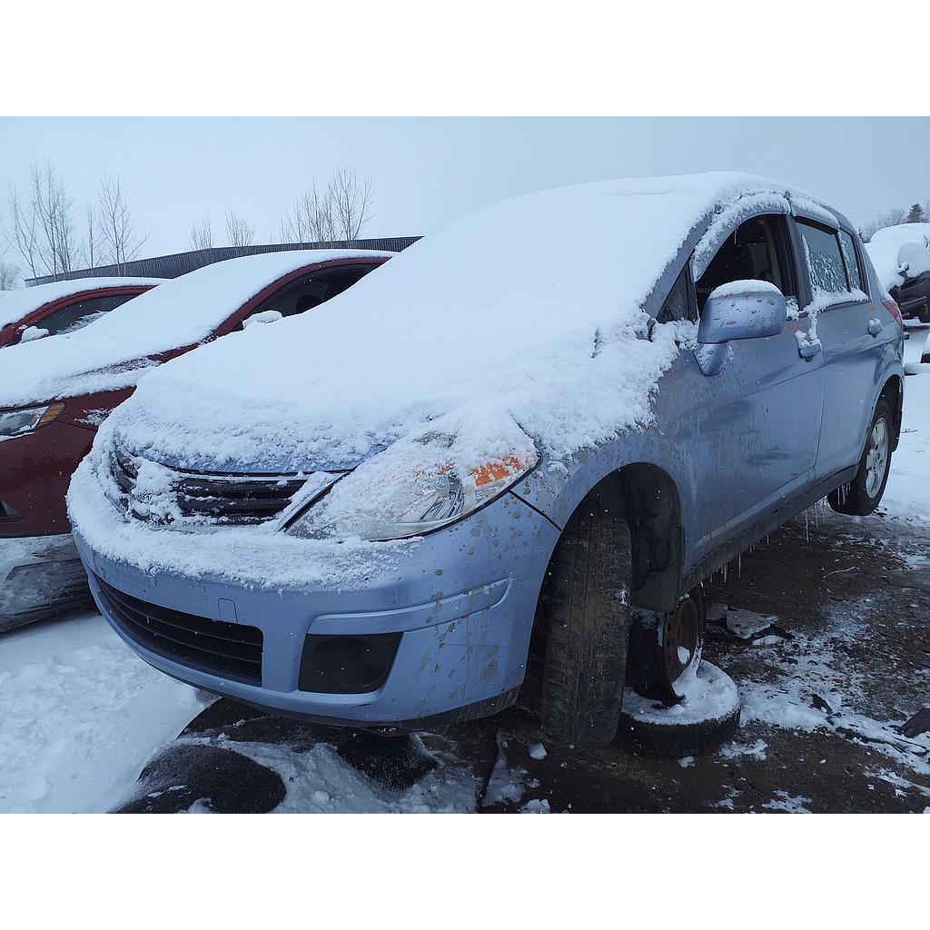 NISSAN VERSA 2011