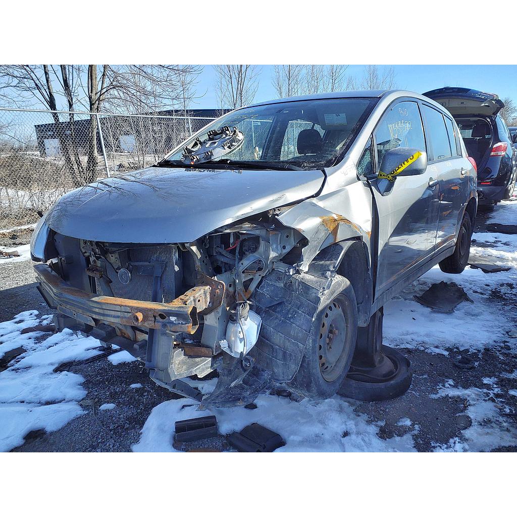 NISSAN VERSA 2011