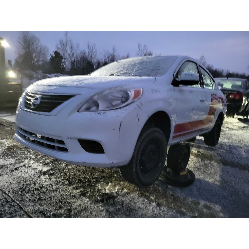 NISSAN VERSA 2014