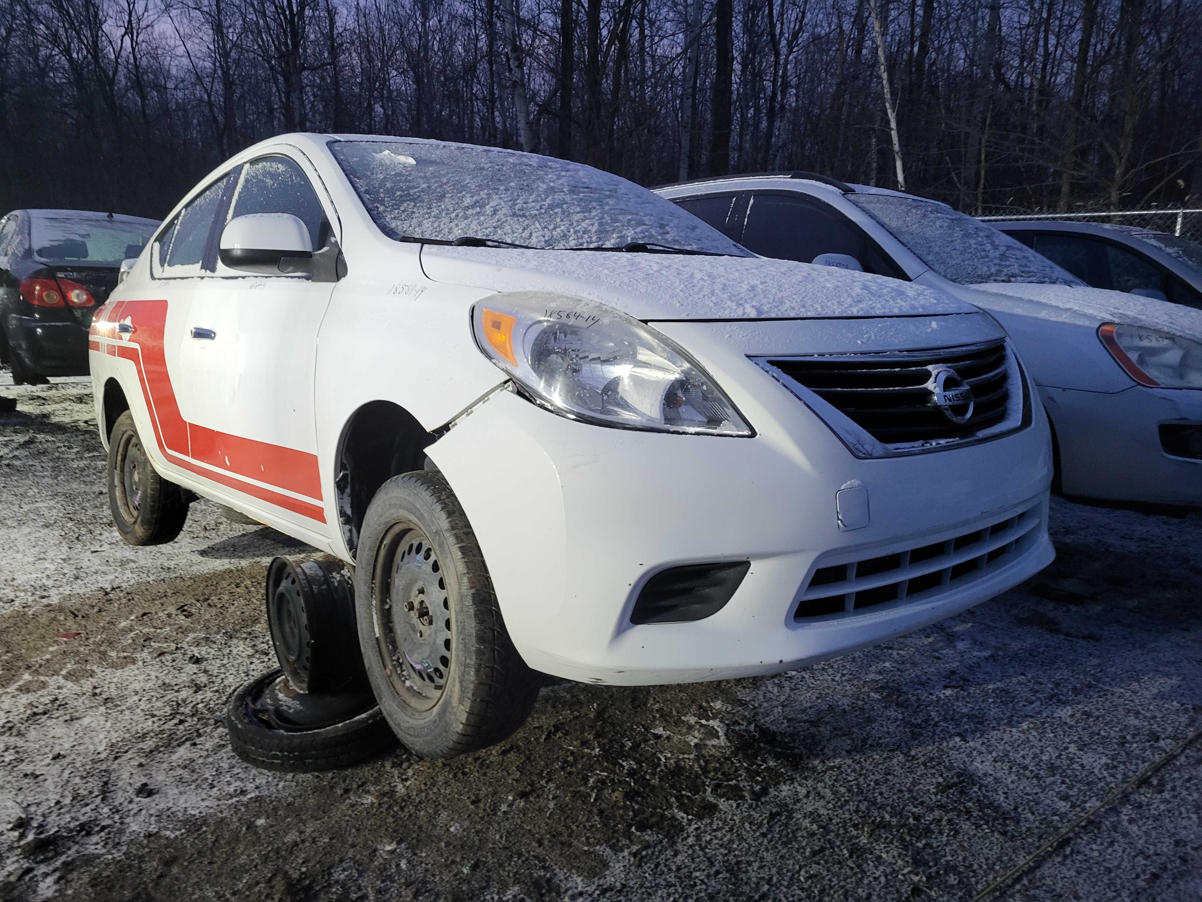 NISSAN VERSA 2014