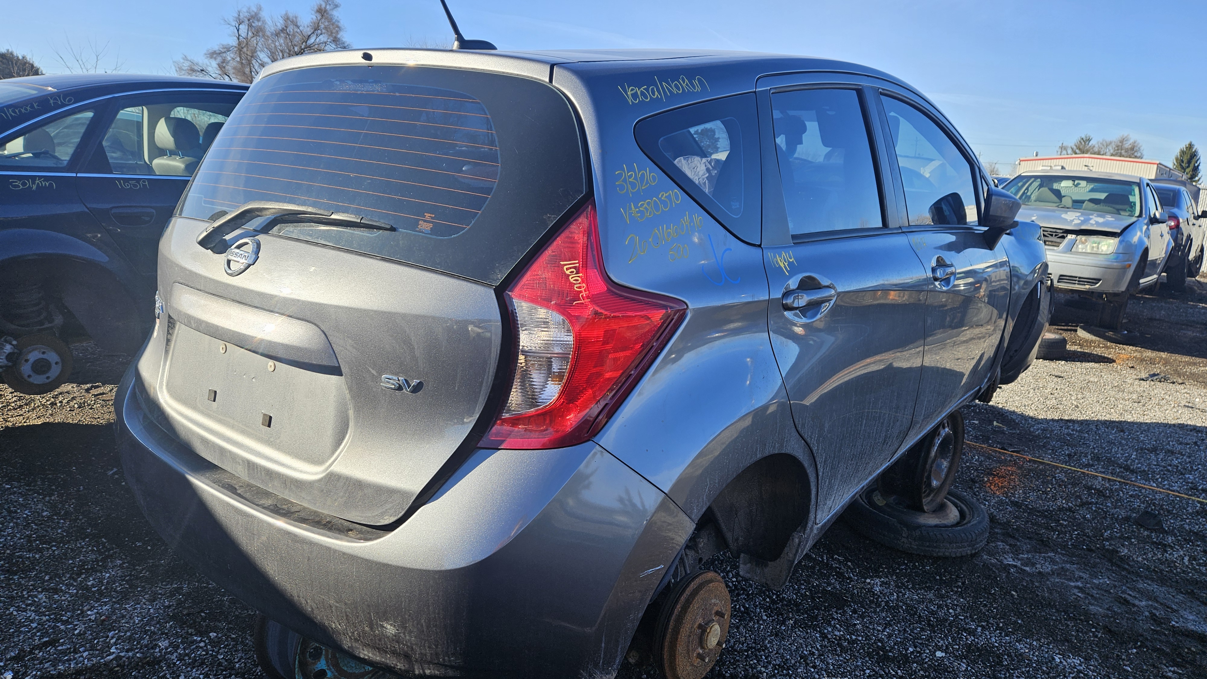NISSAN VERSA 2016