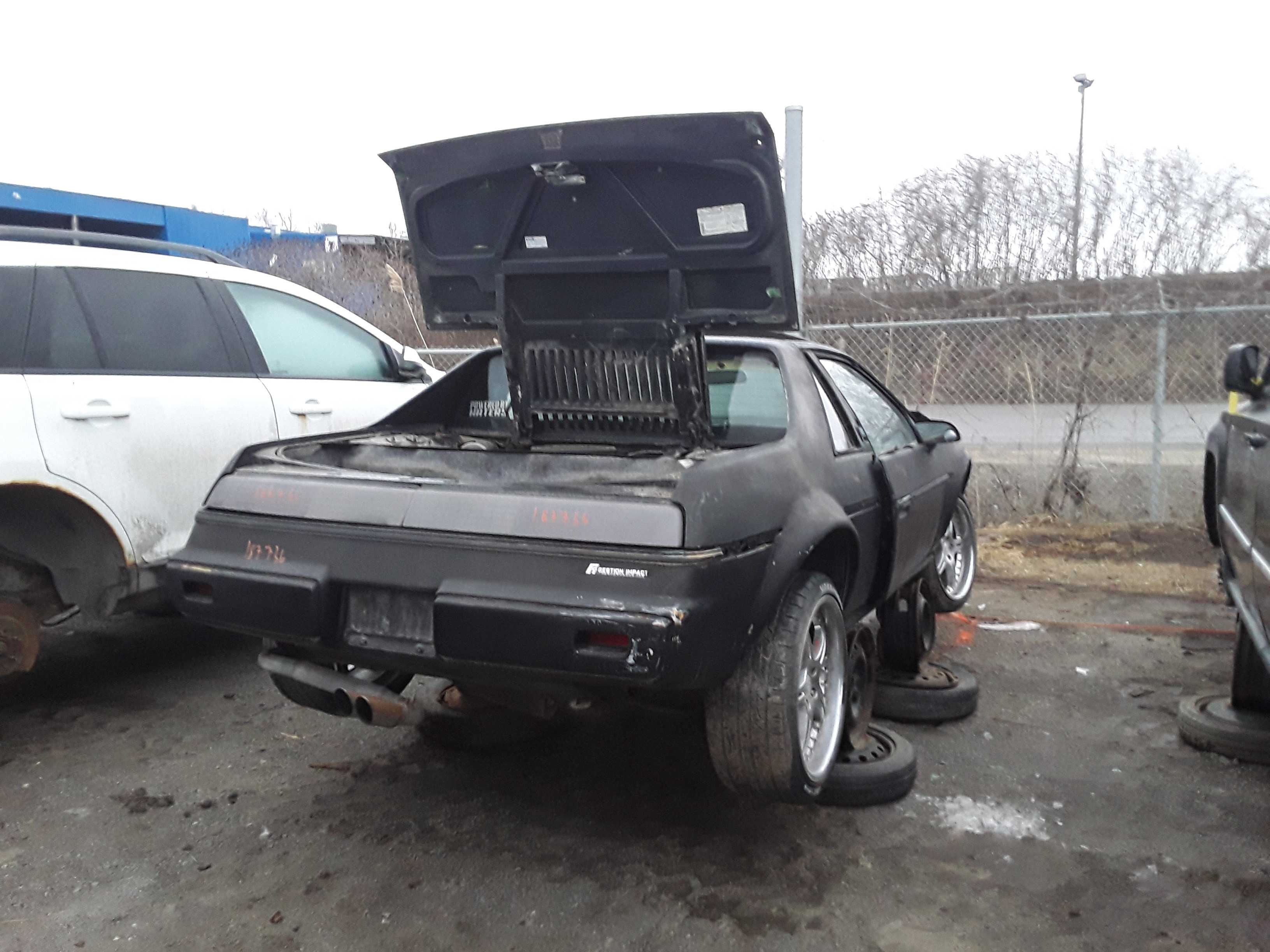 PONTIAC FIERO 1984