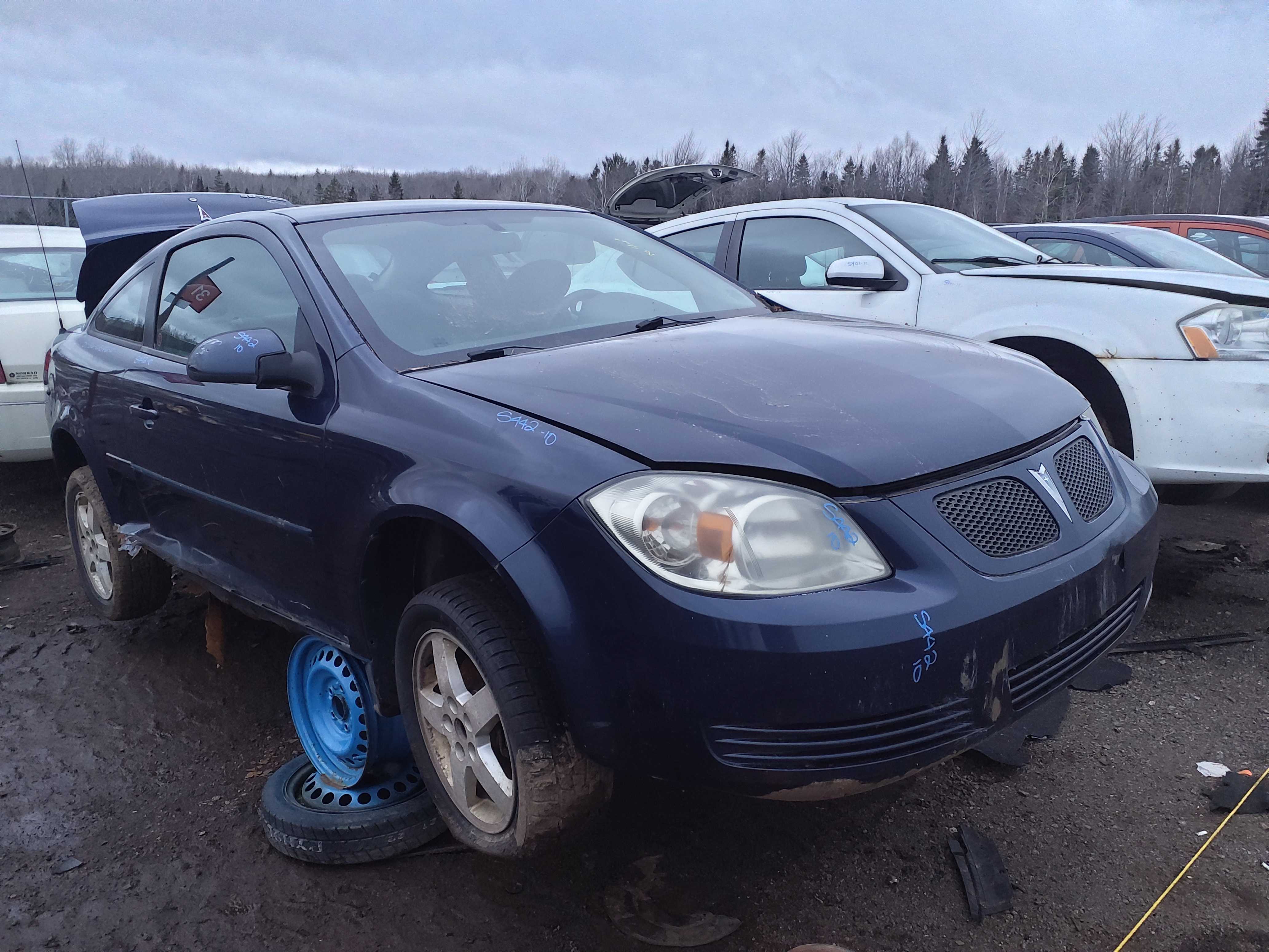 PONTIAC G5 BASE (US)/SE (CA) 2010