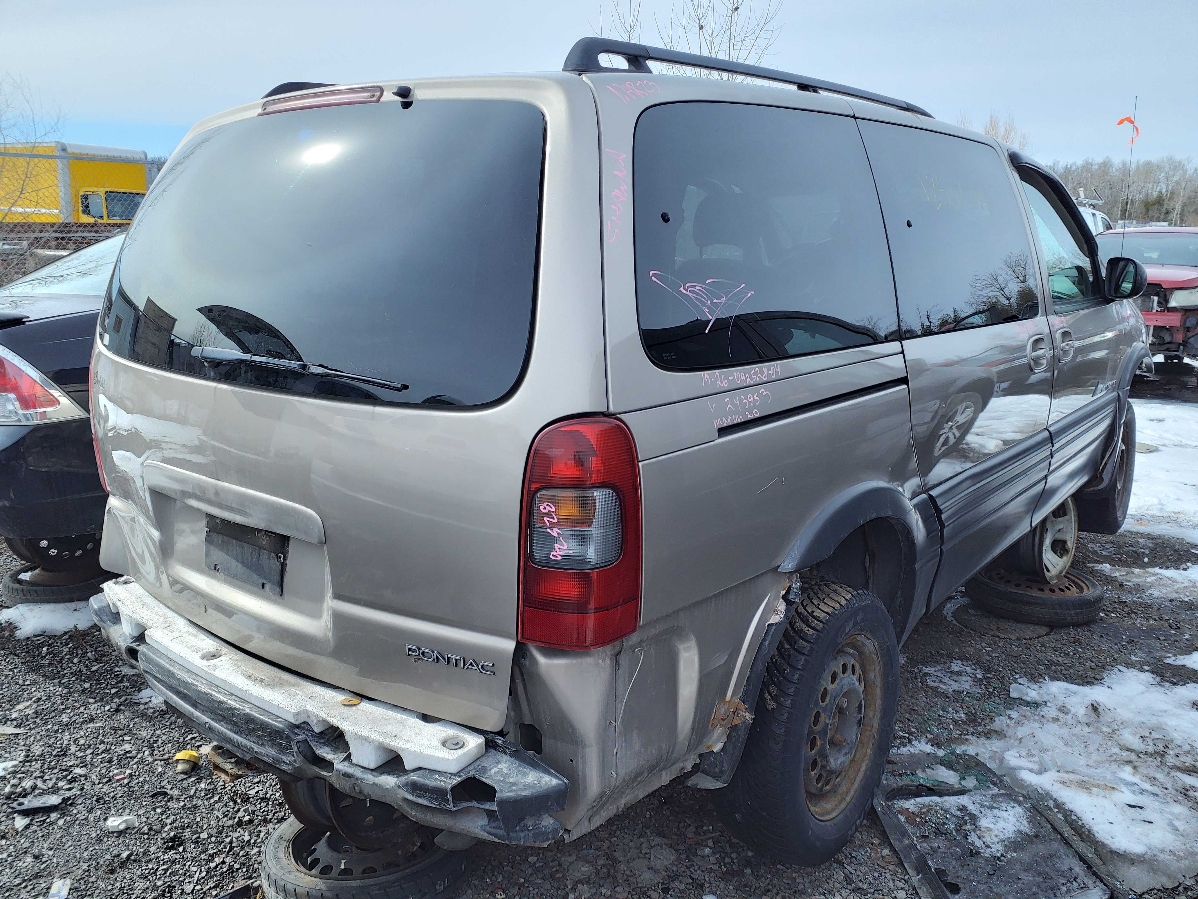 PONTIAC MONTANA 2004