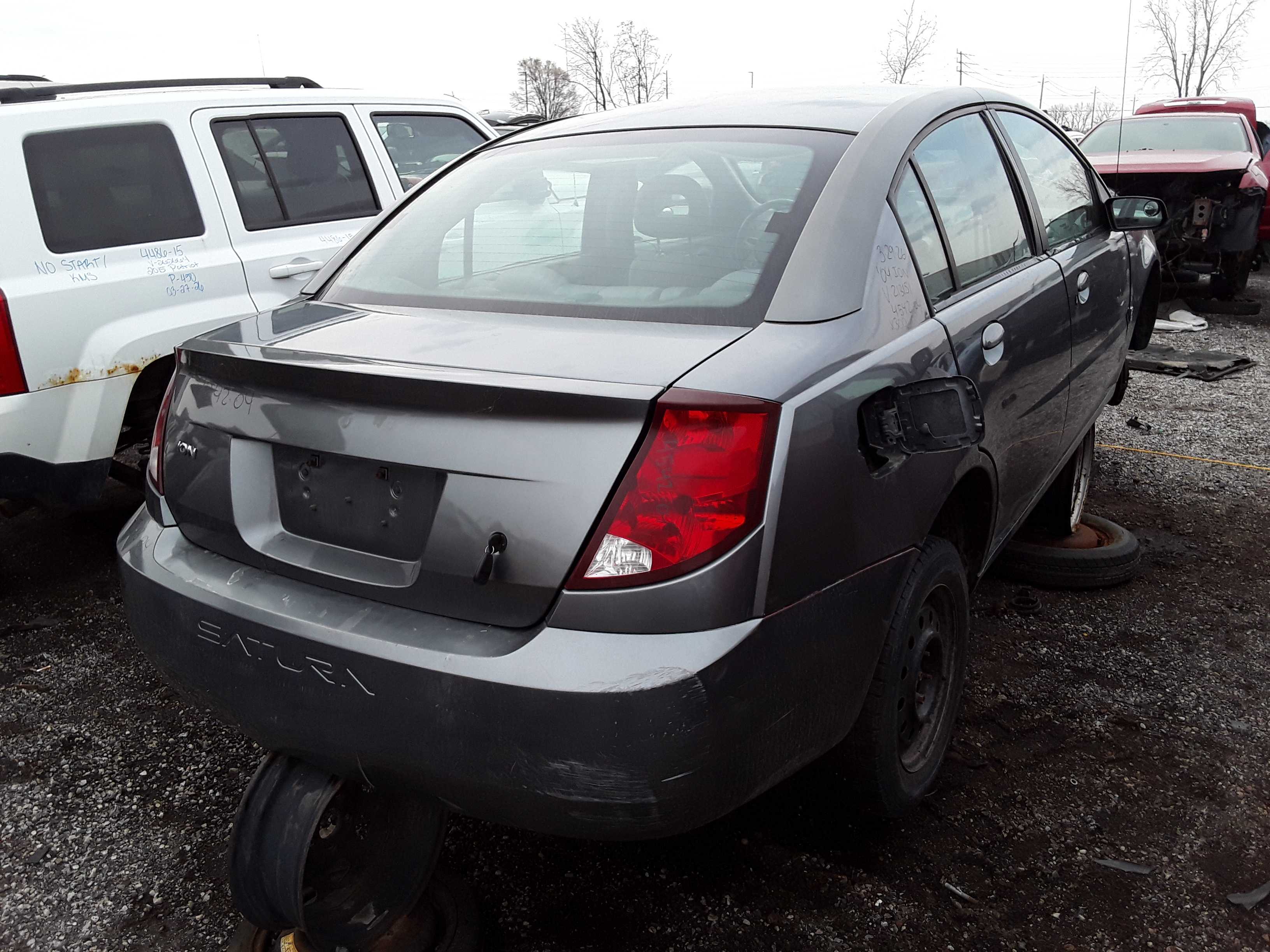 SATURN ION 2004
