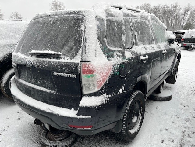 SUBARU FORESTER 2011