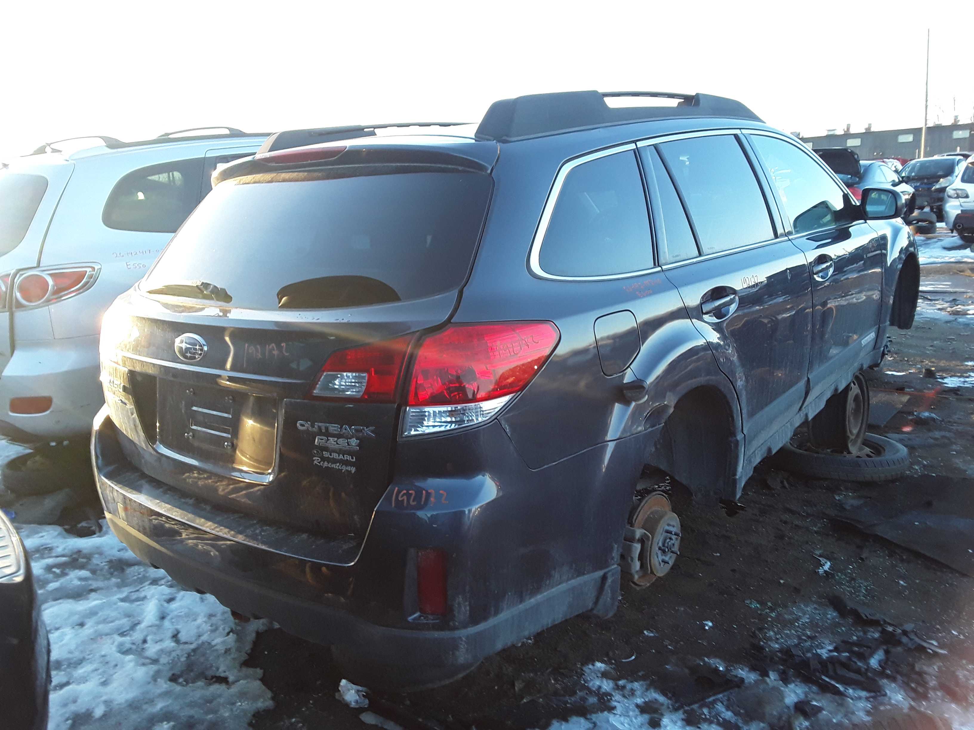 SUBARU OUTBACK 2010
