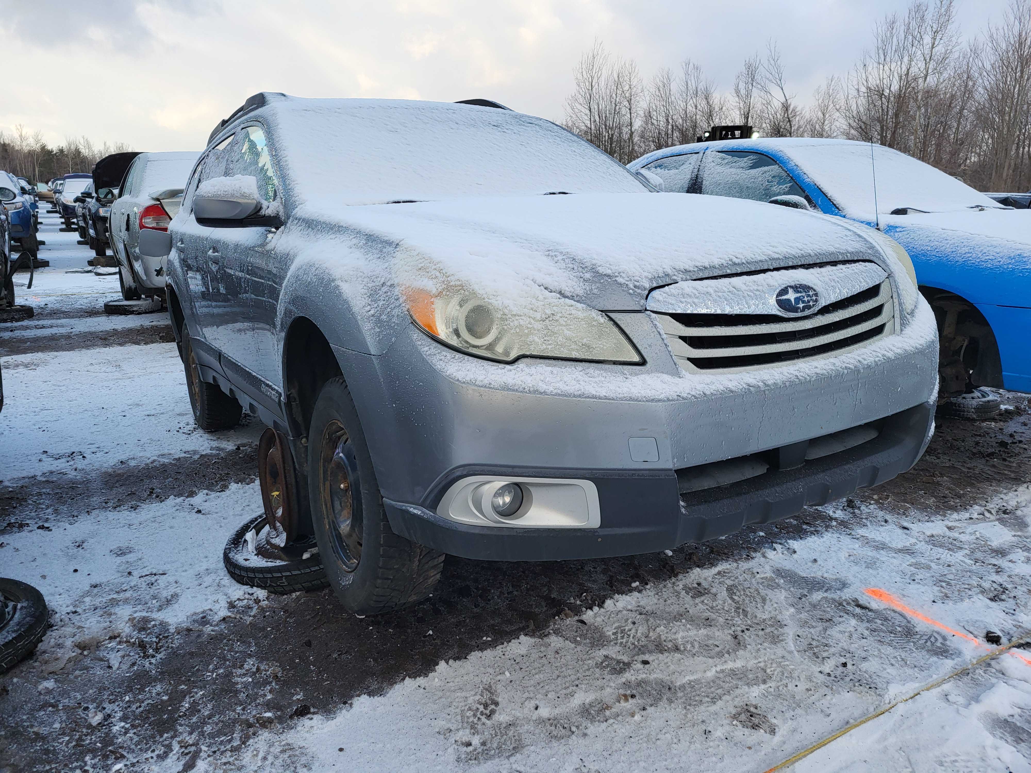 SUBARU OUTBACK 2011