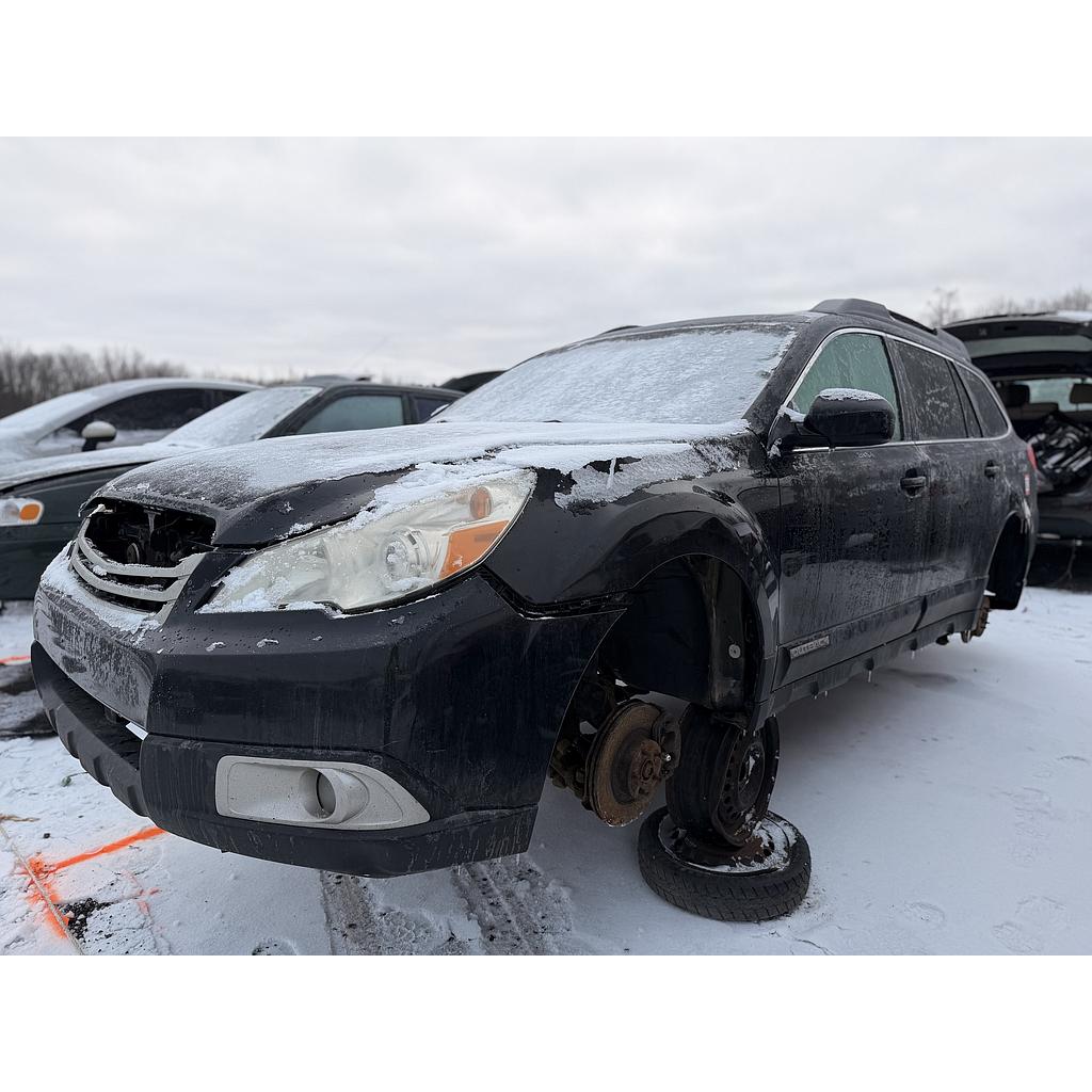 SUBARU OUTBACK 2011