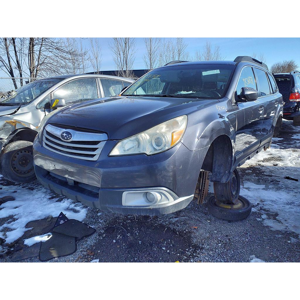 SUBARU OUTBACK 2011