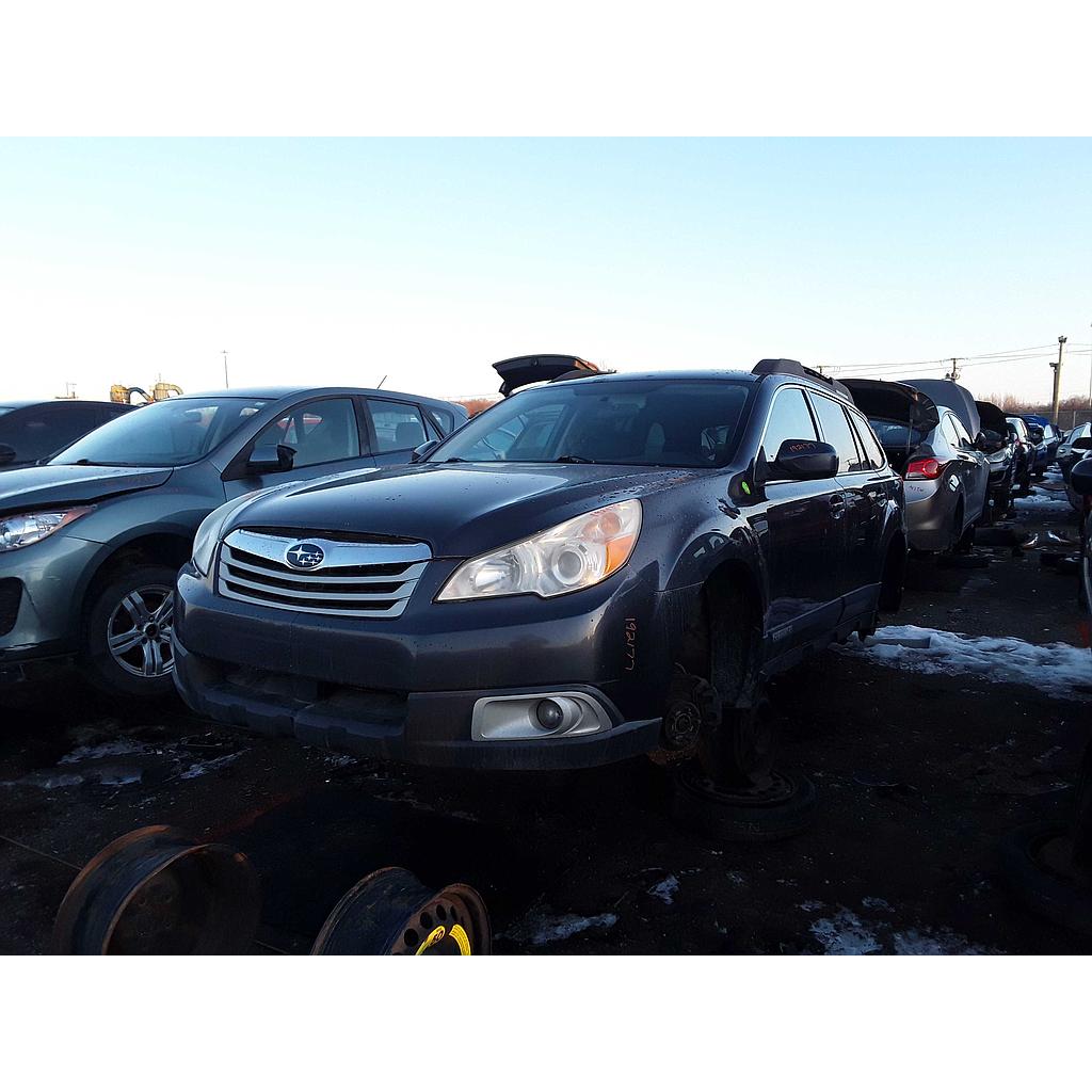 SUBARU OUTBACK 2011