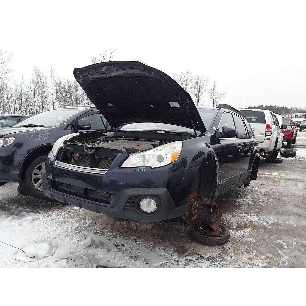 SUBARU OUTBACK 2013