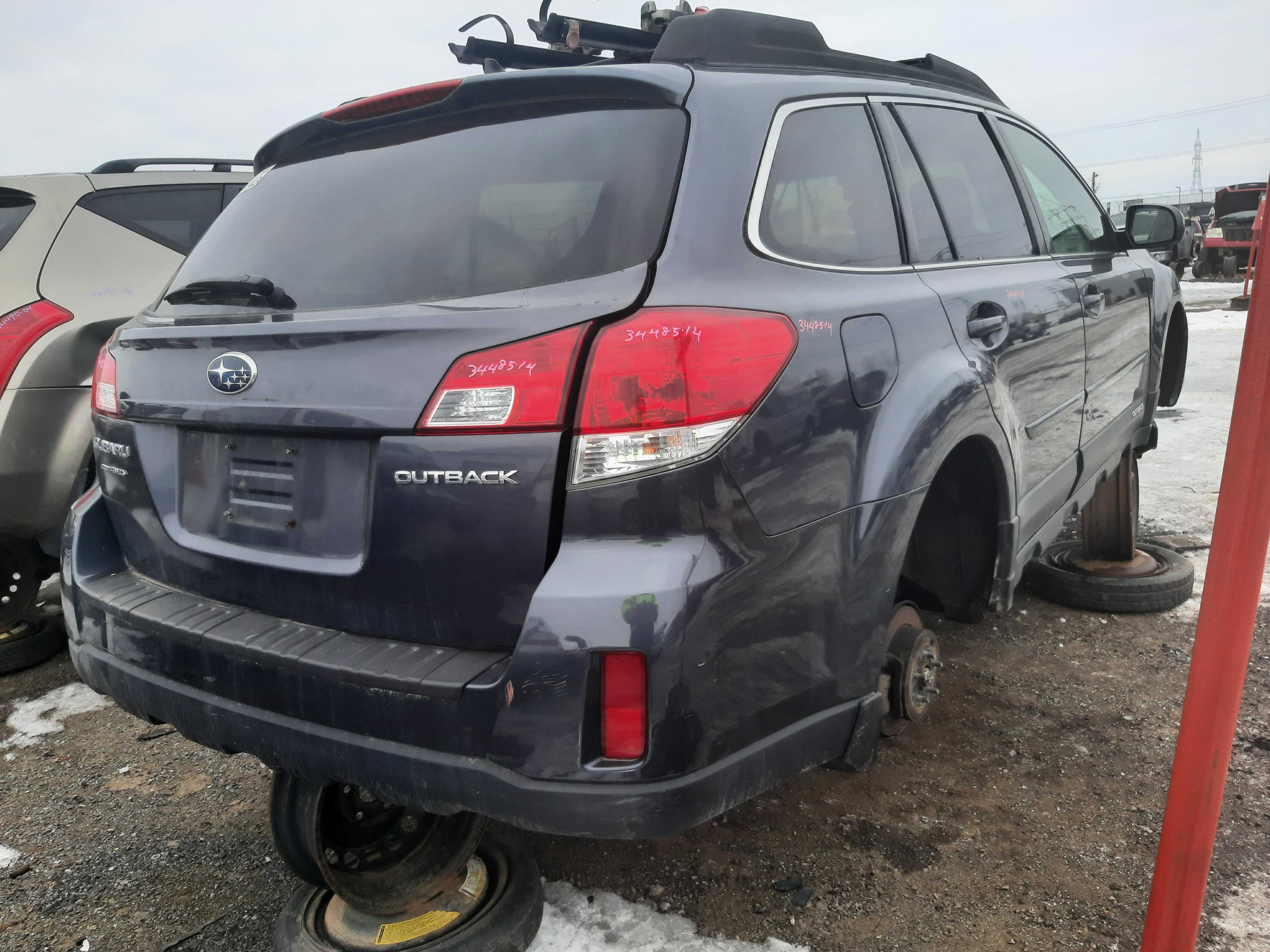 SUBARU OUTBACK 2014