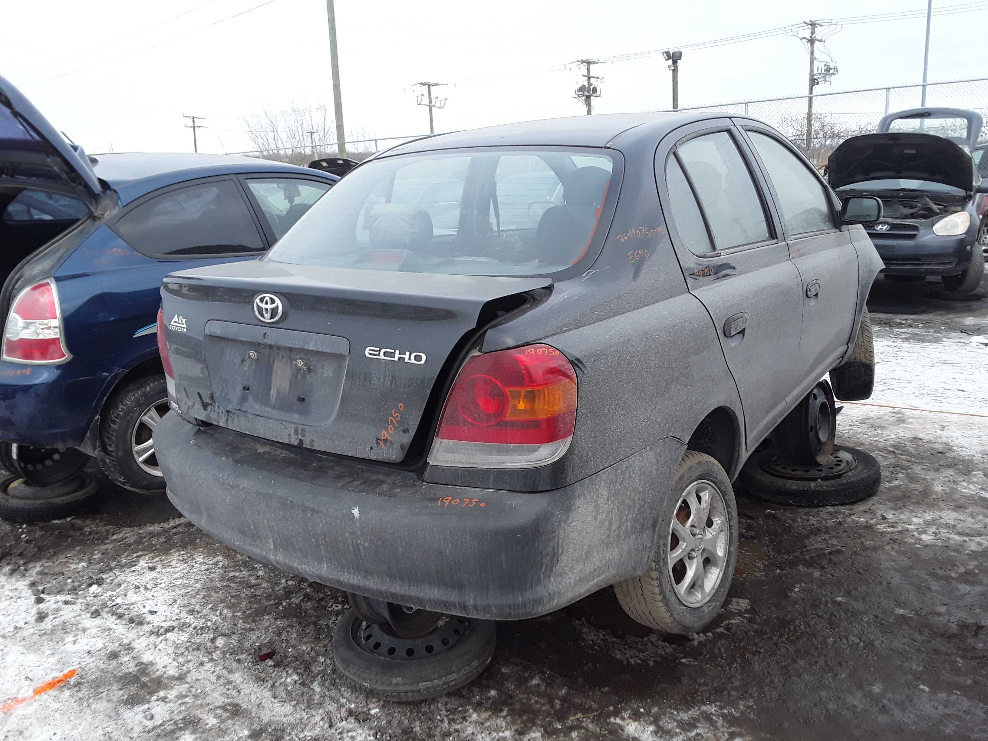 TOYOTA ECHO 2005