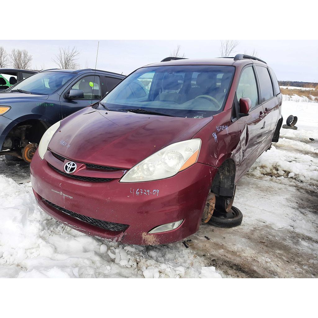 TOYOTA SIENNA 2009