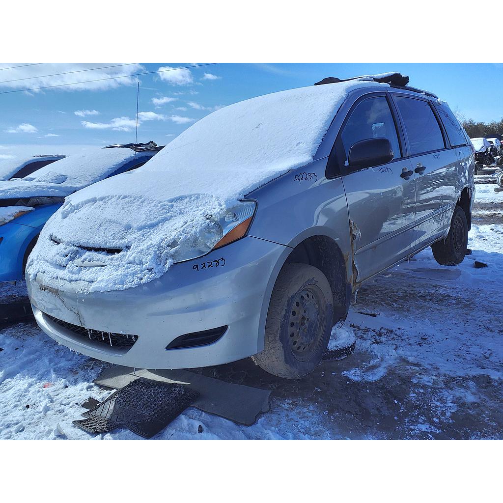 TOYOTA SIENNA 2009