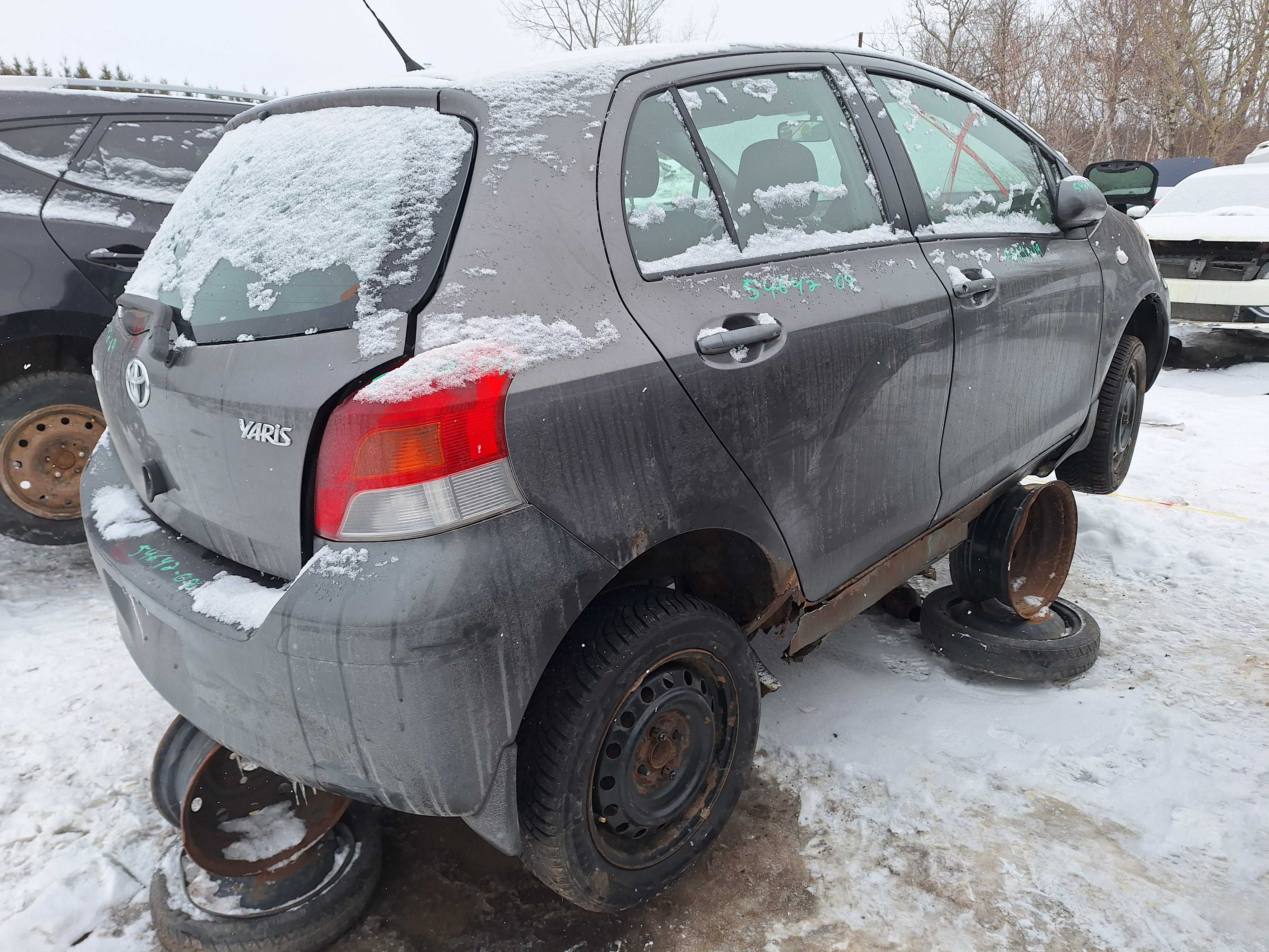 TOYOTA YARIS 2009