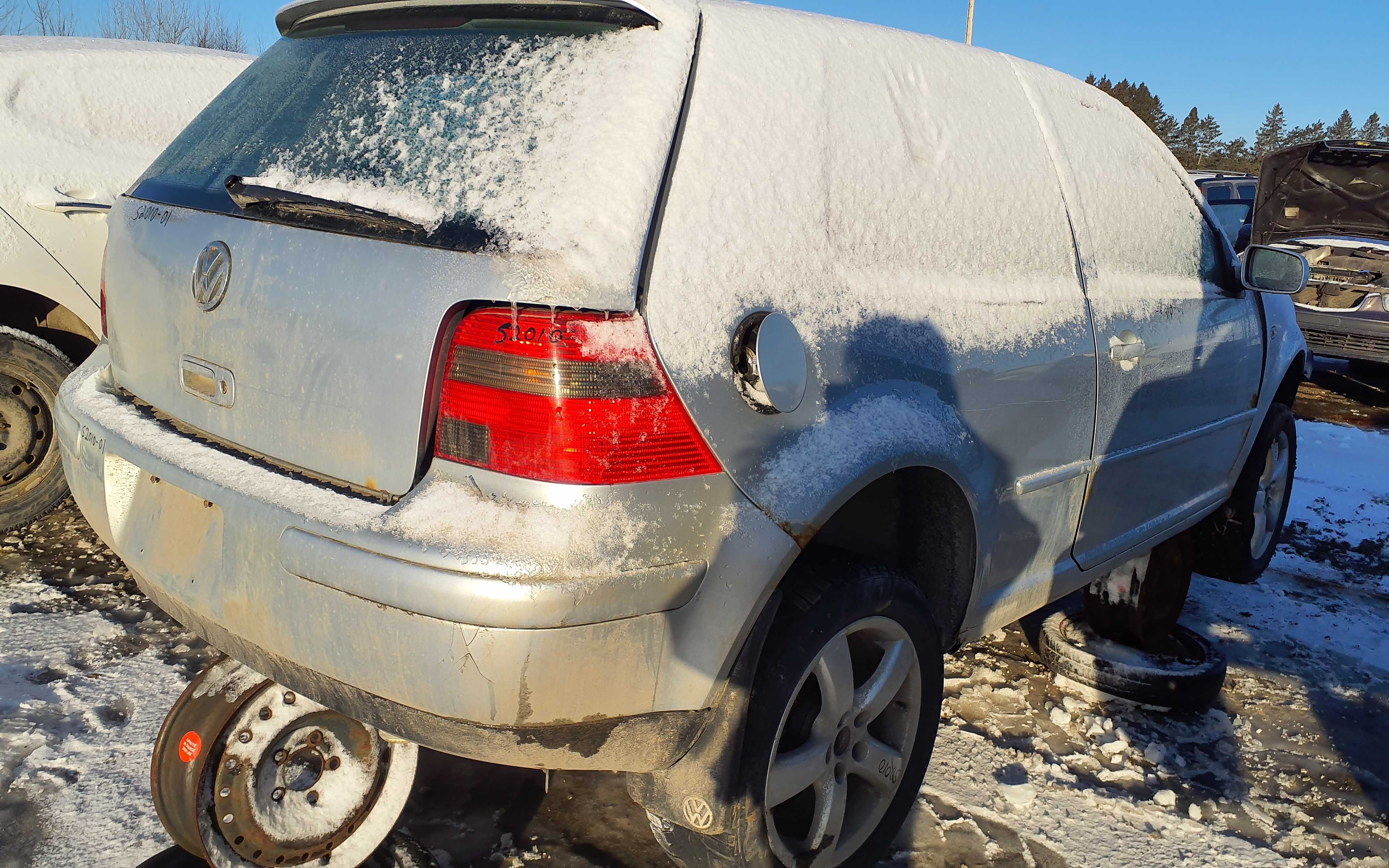 VOLKSWAGEN GOLF 2001