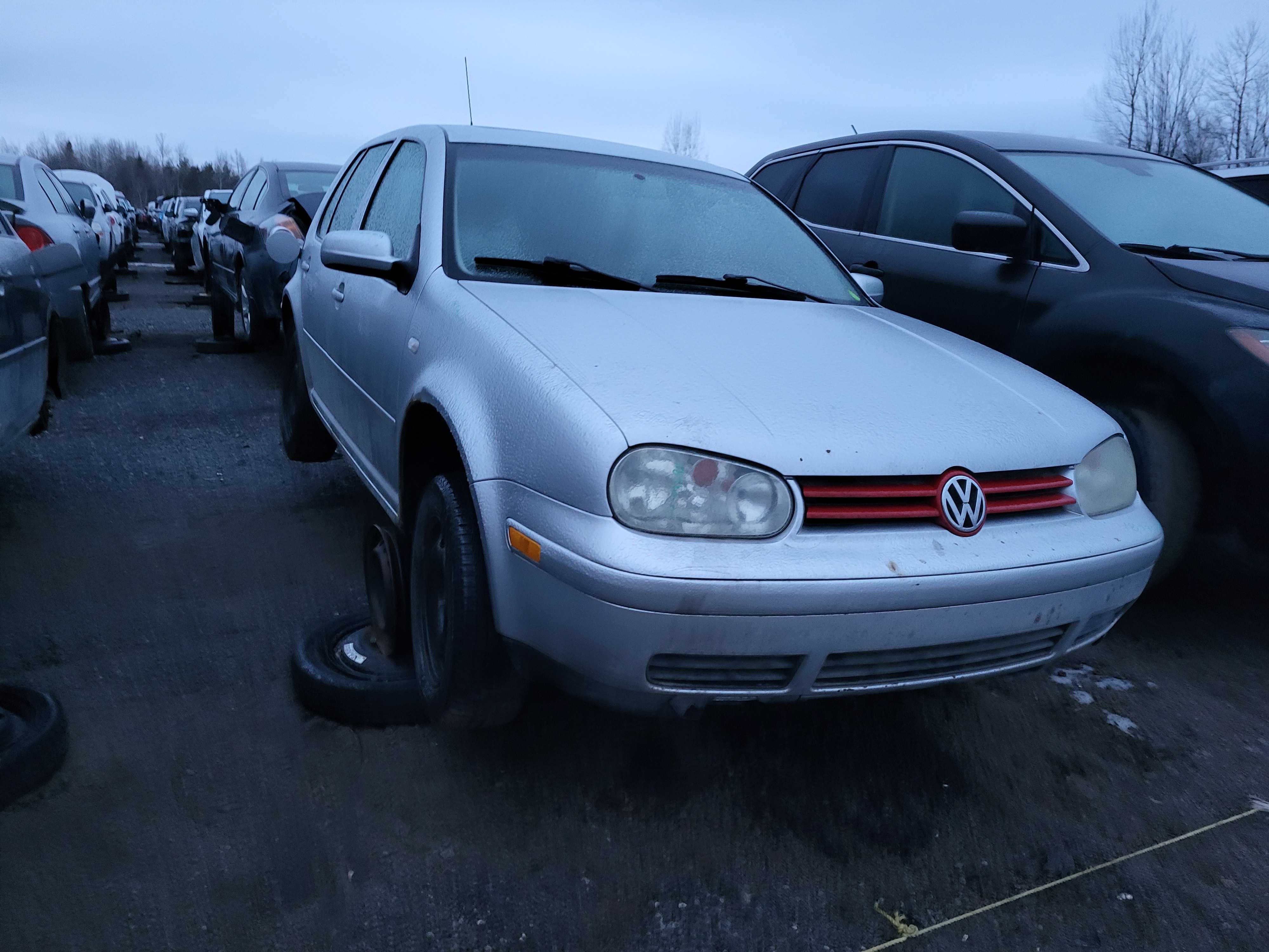 VOLKSWAGEN GOLF 2004