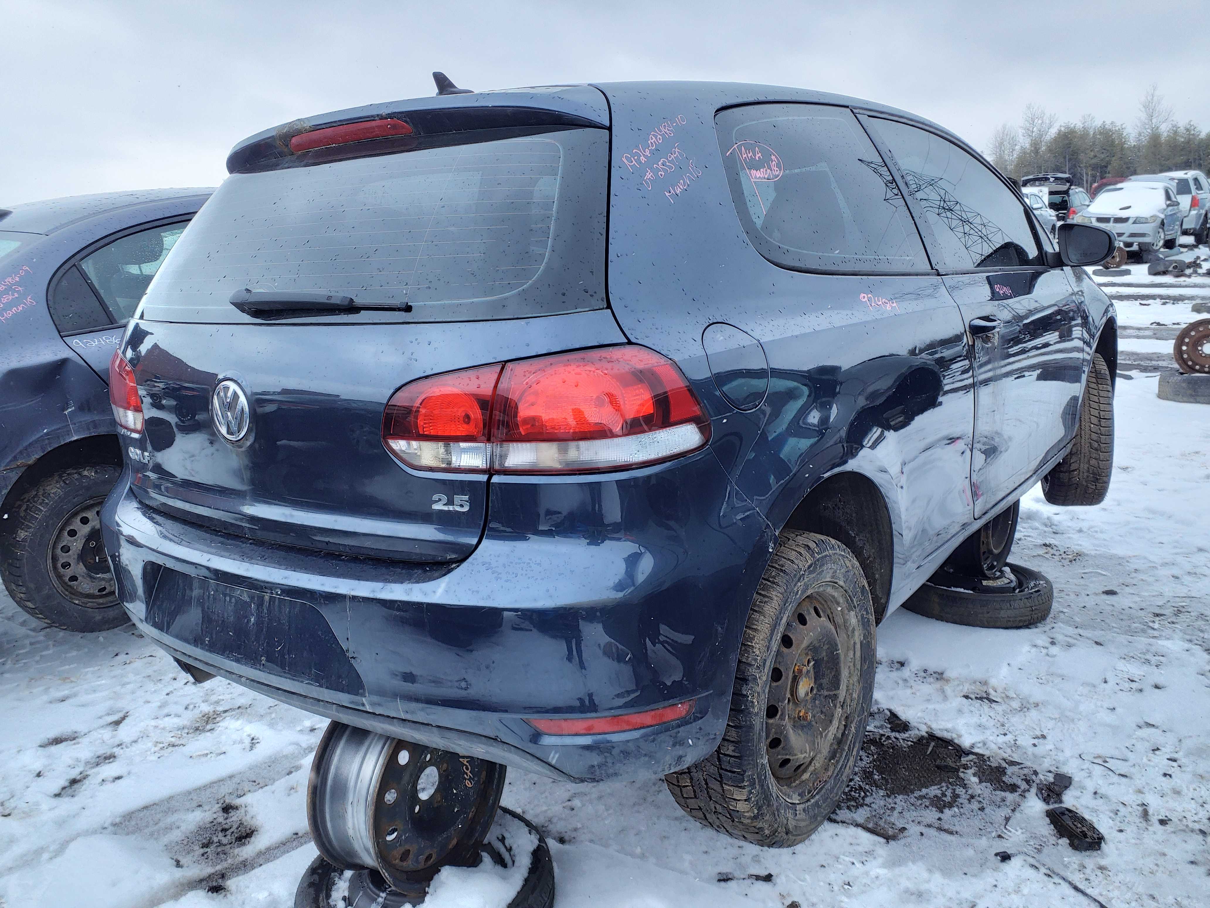 VOLKSWAGEN GOLF 2010