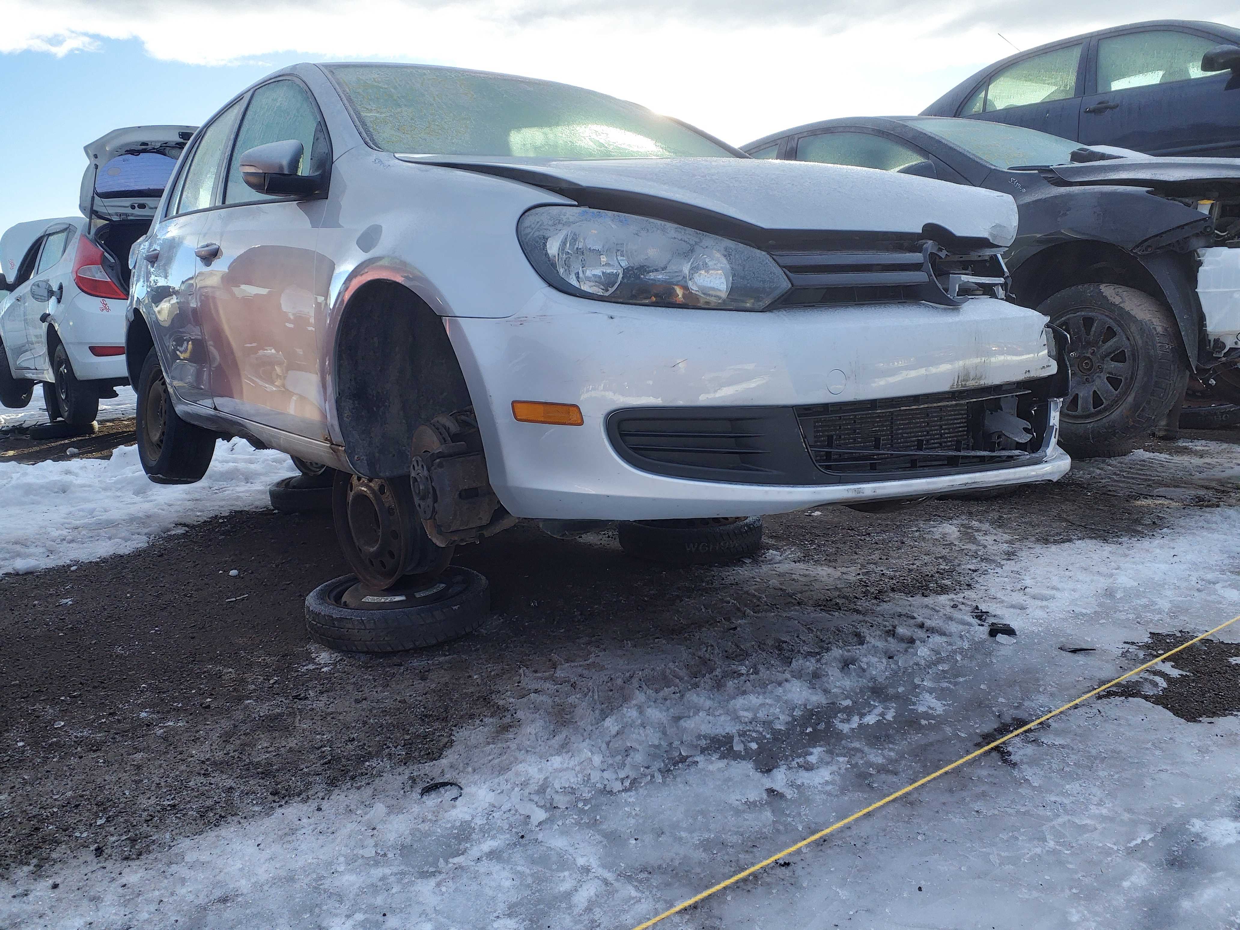 VOLKSWAGEN GOLF 2013