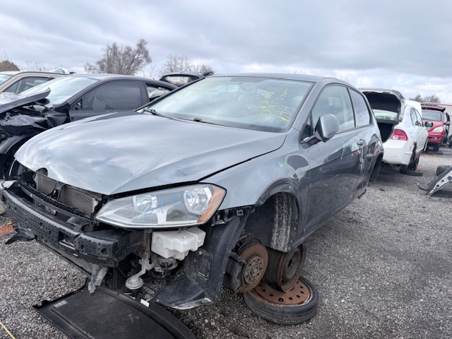 VOLKSWAGEN GOLF 2016