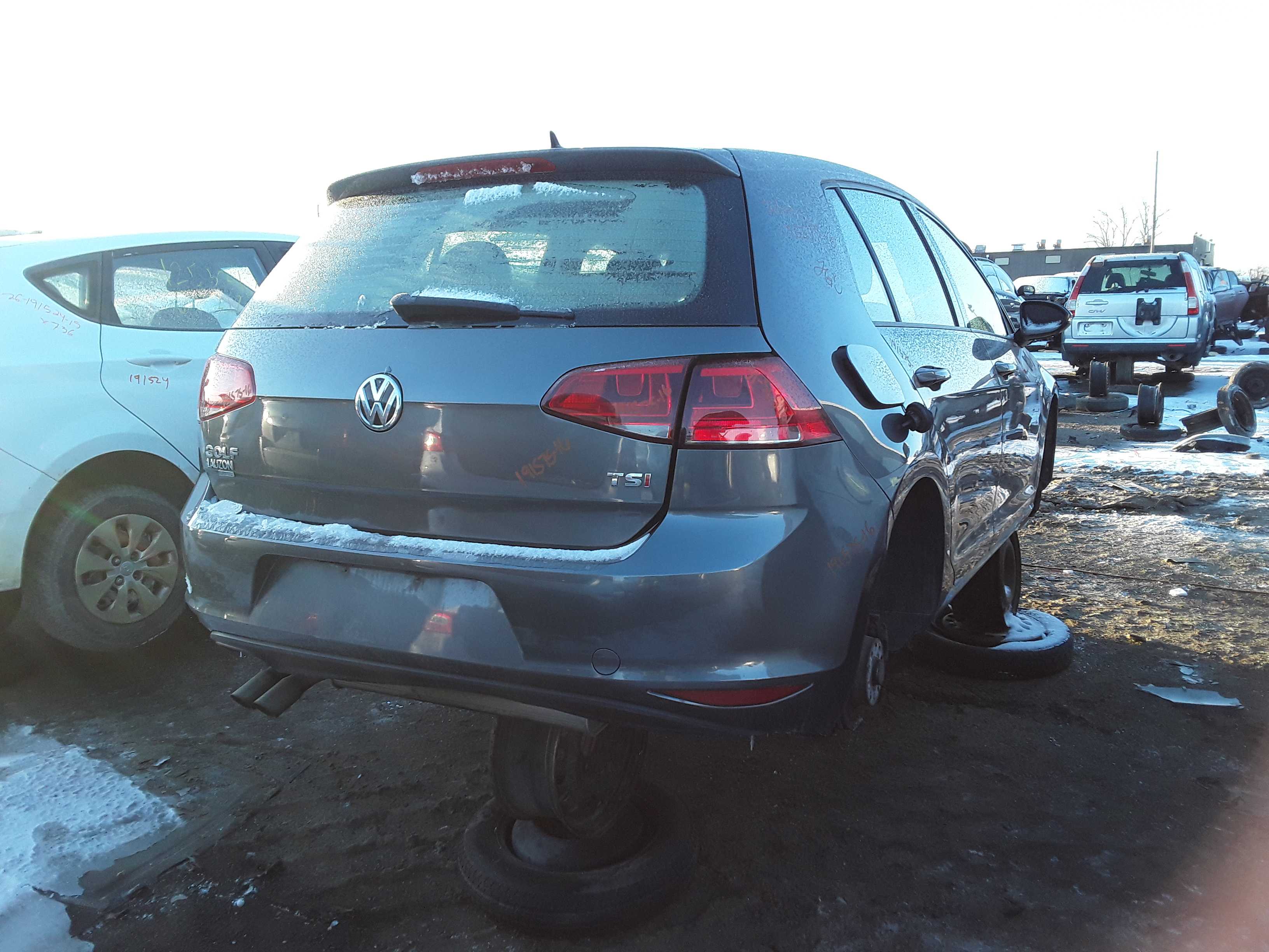 VOLKSWAGEN GOLF 2016