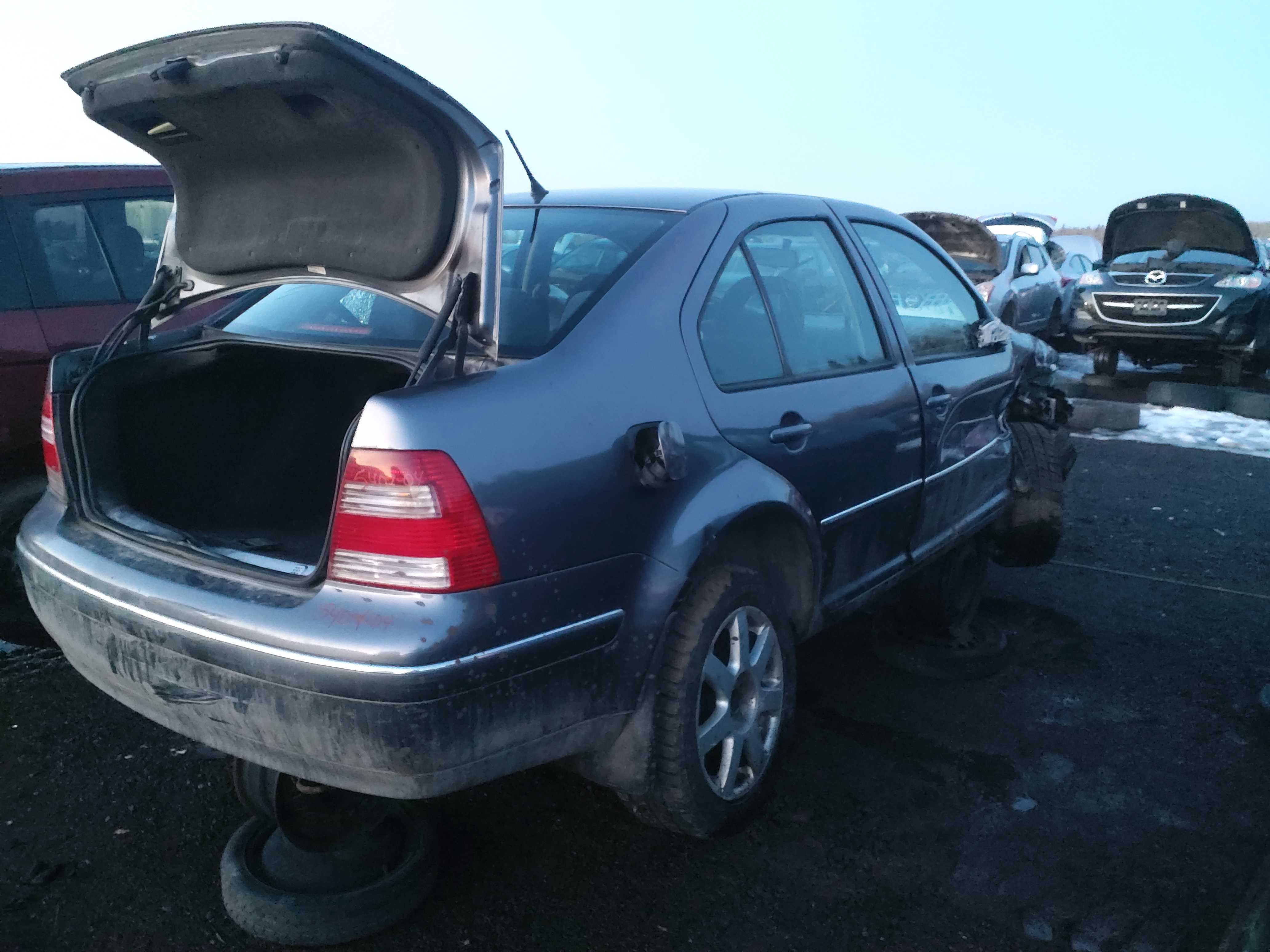 VOLKSWAGEN JETTA 2004