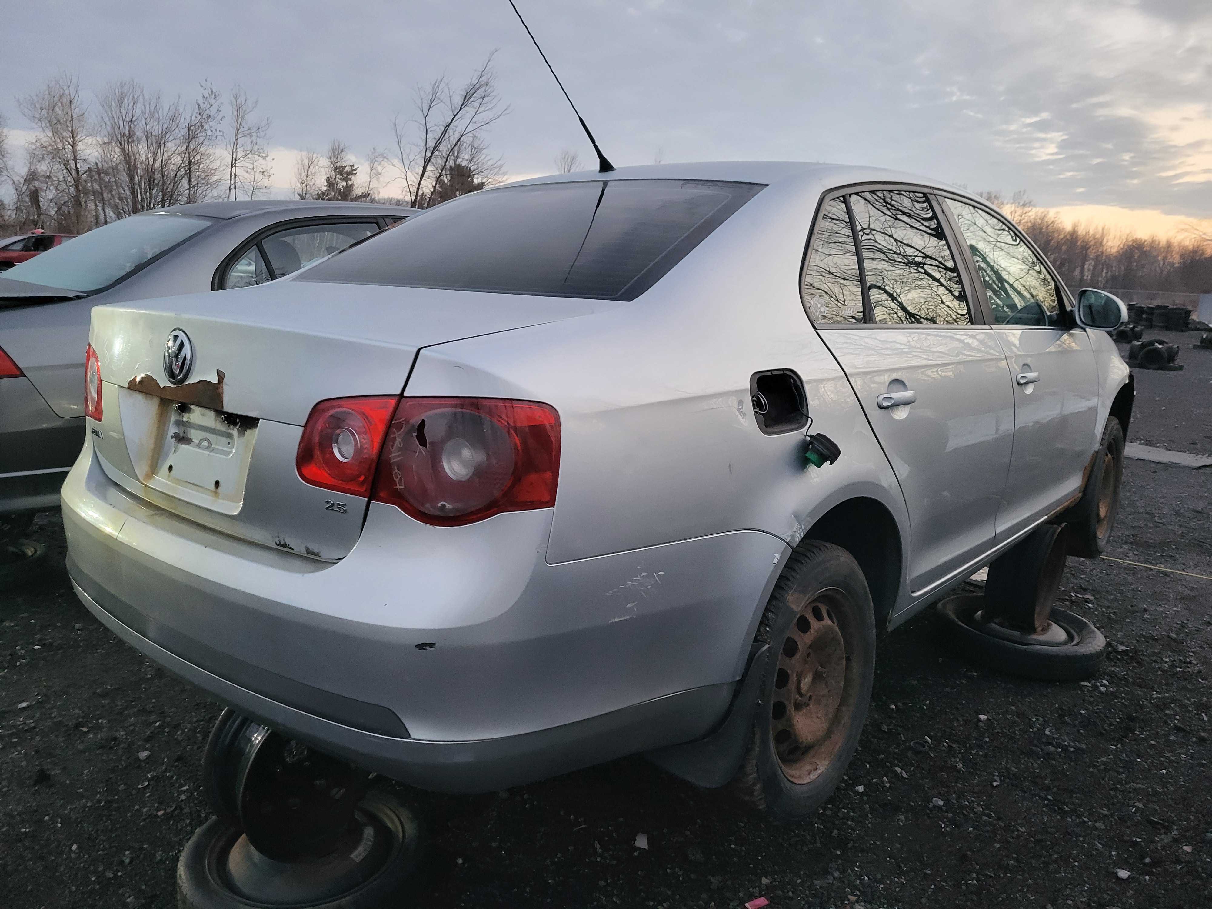 VOLKSWAGEN JETTA 2007