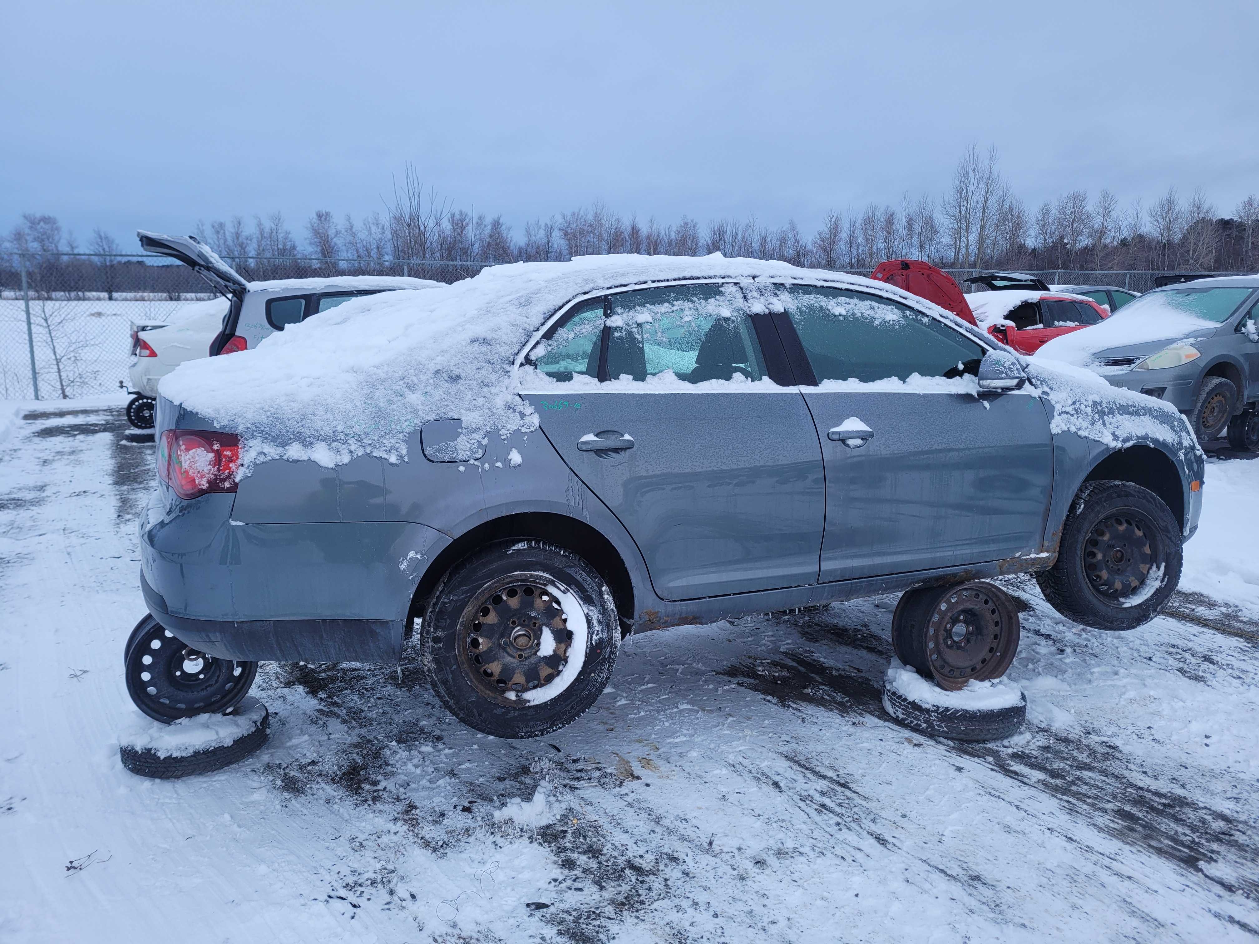 VOLKSWAGEN JETTA 2010