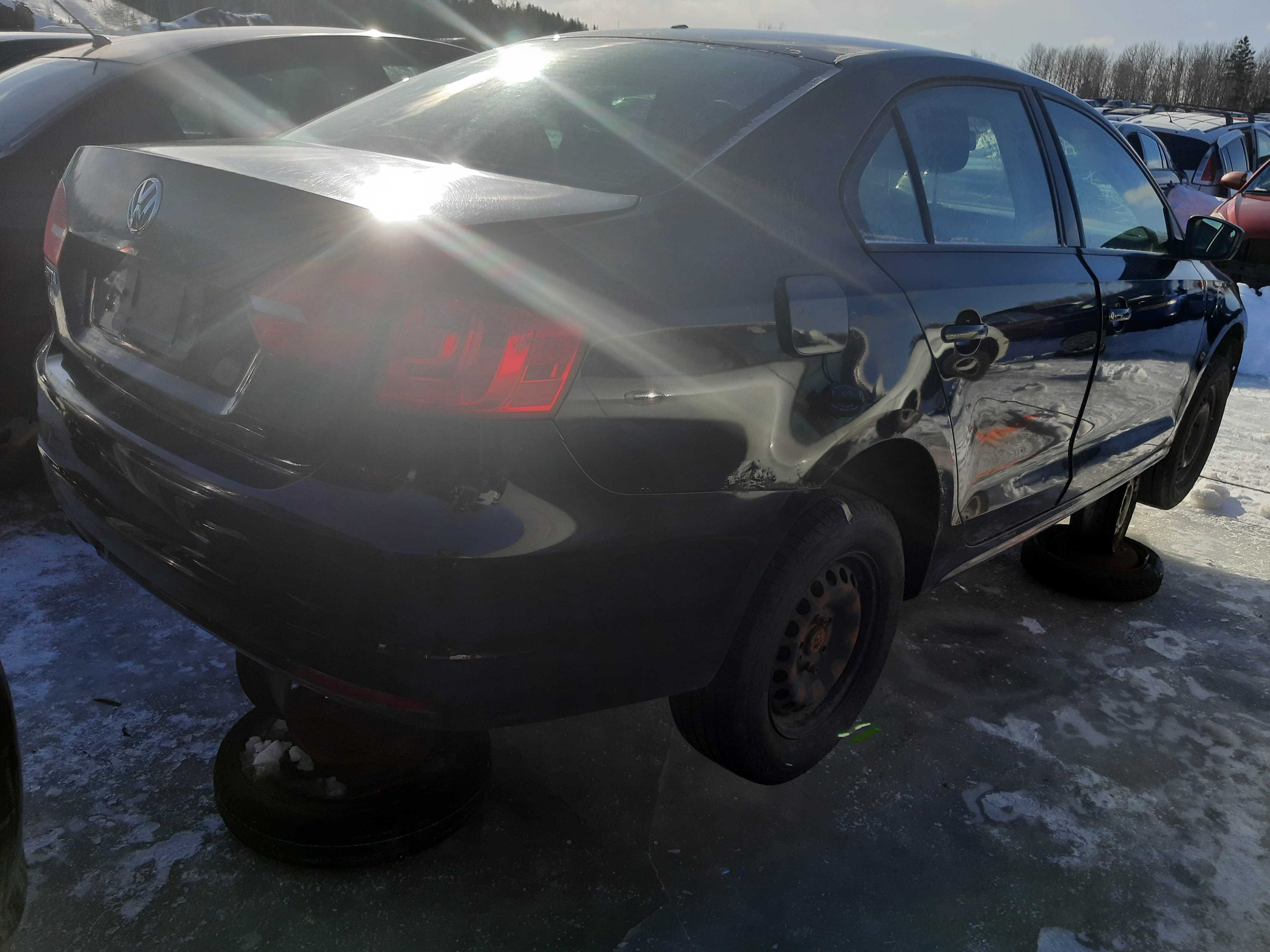 VOLKSWAGEN JETTA 2011