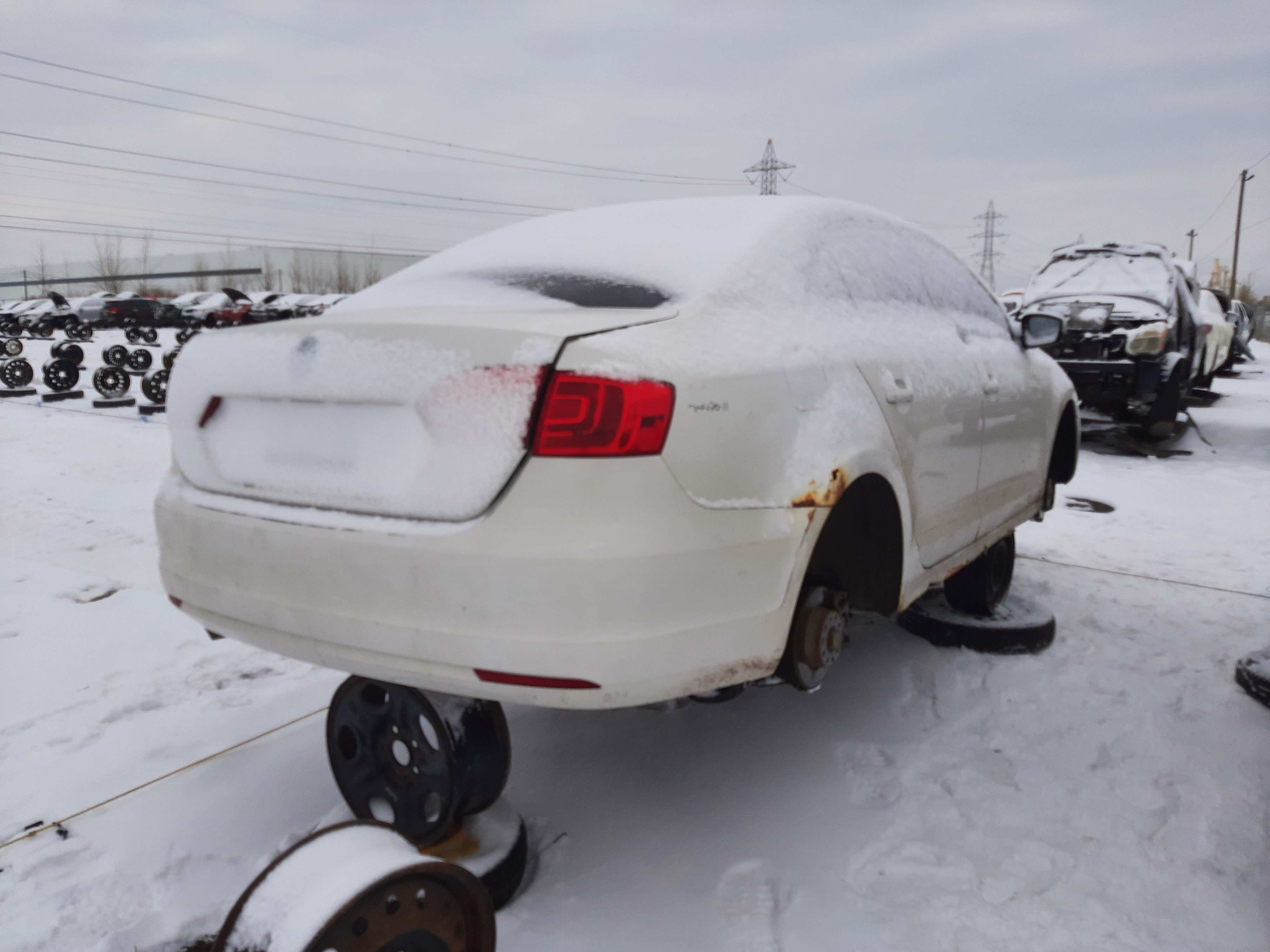 VOLKSWAGEN JETTA 2011