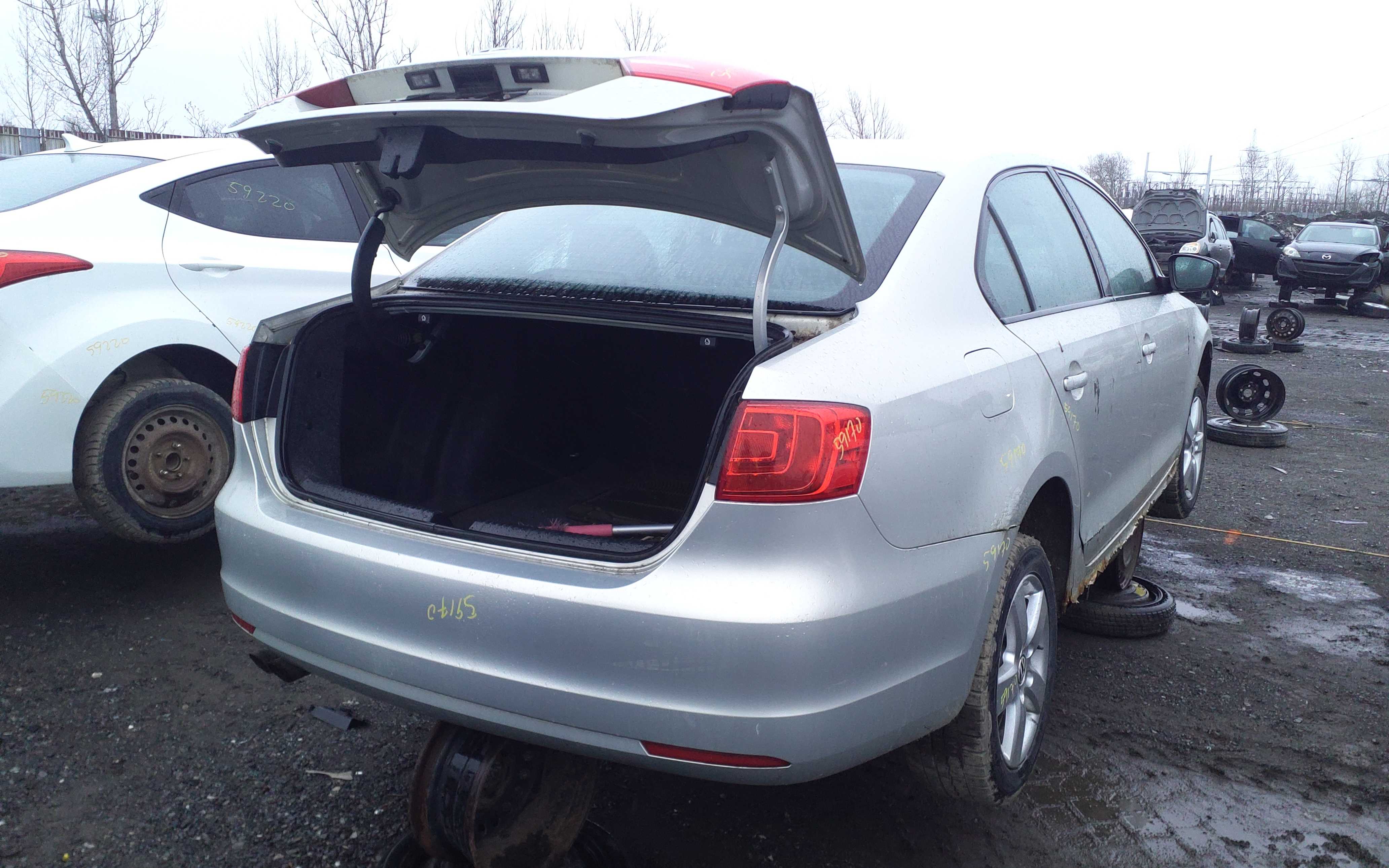 VOLKSWAGEN JETTA 2012