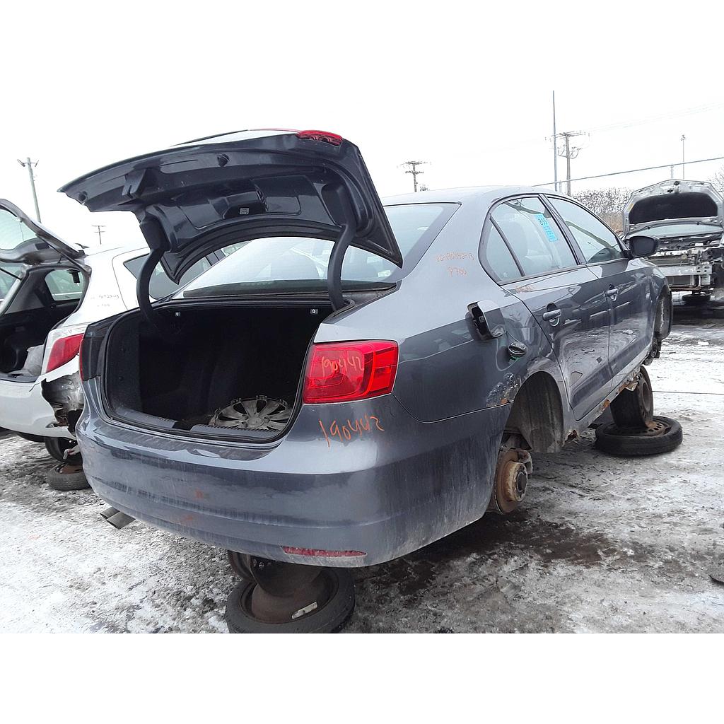 VOLKSWAGEN JETTA 2013