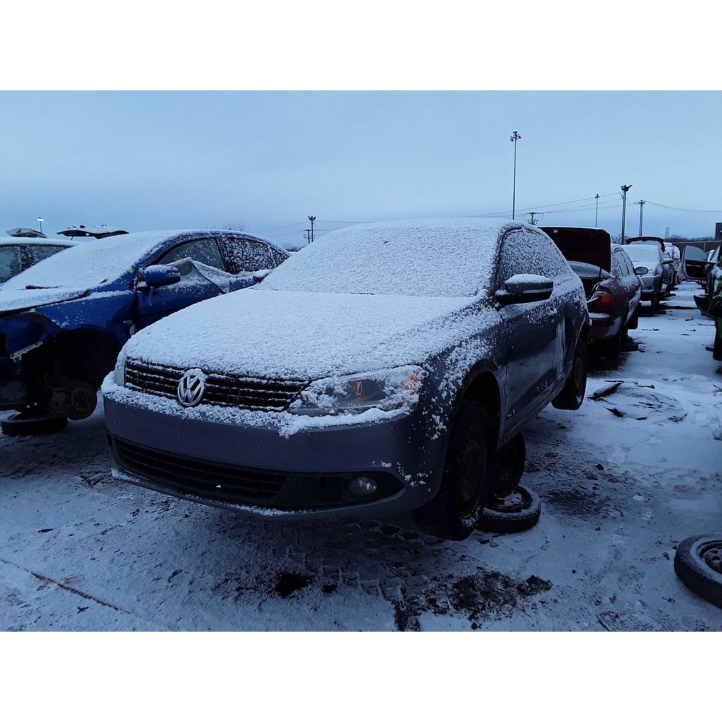 VOLKSWAGEN JETTA 2013