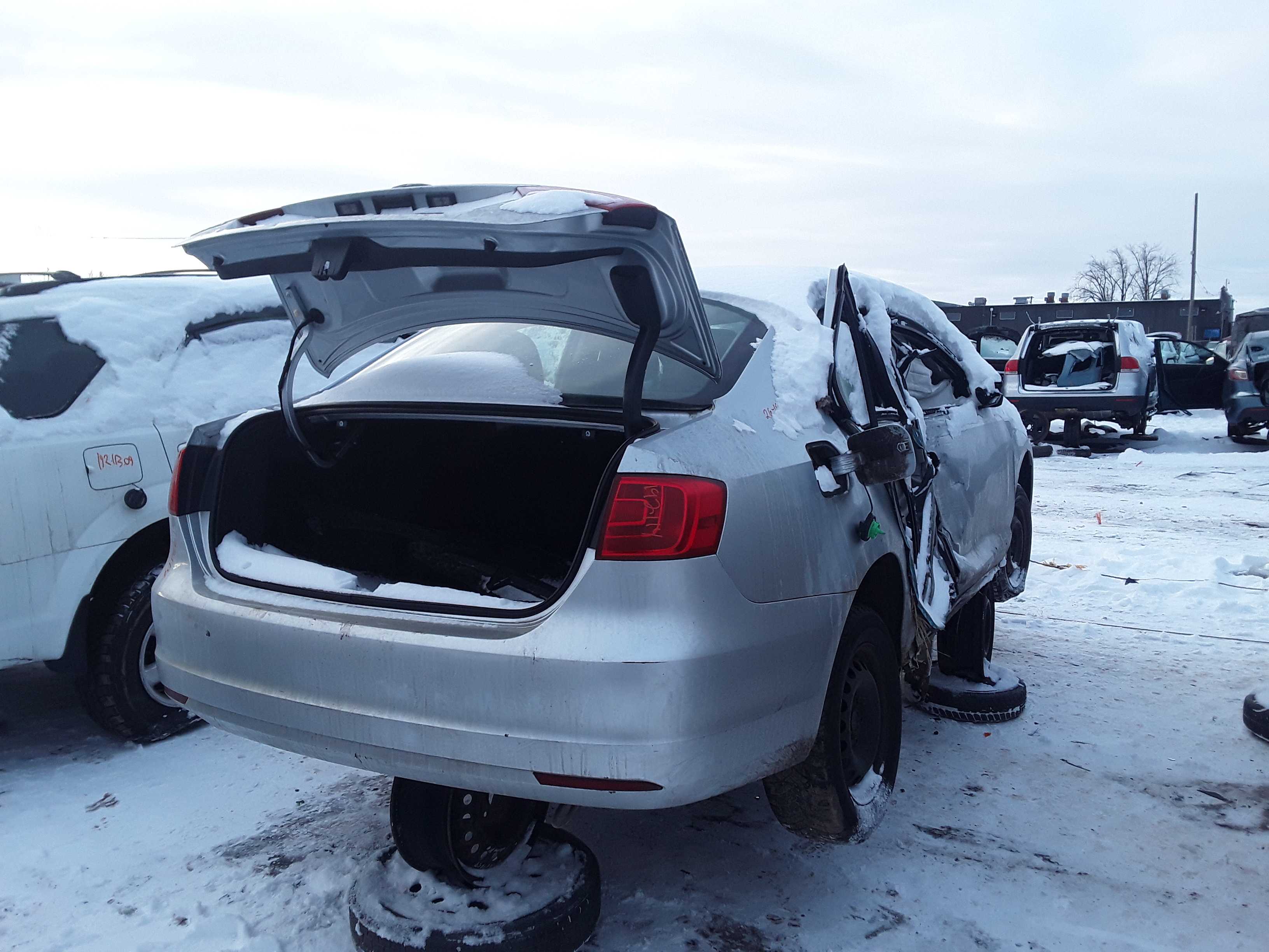 VOLKSWAGEN JETTA 2013