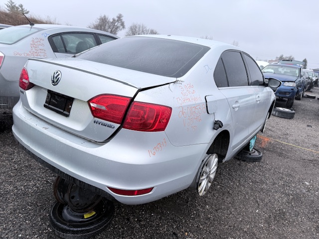 VOLKSWAGEN JETTA 2013