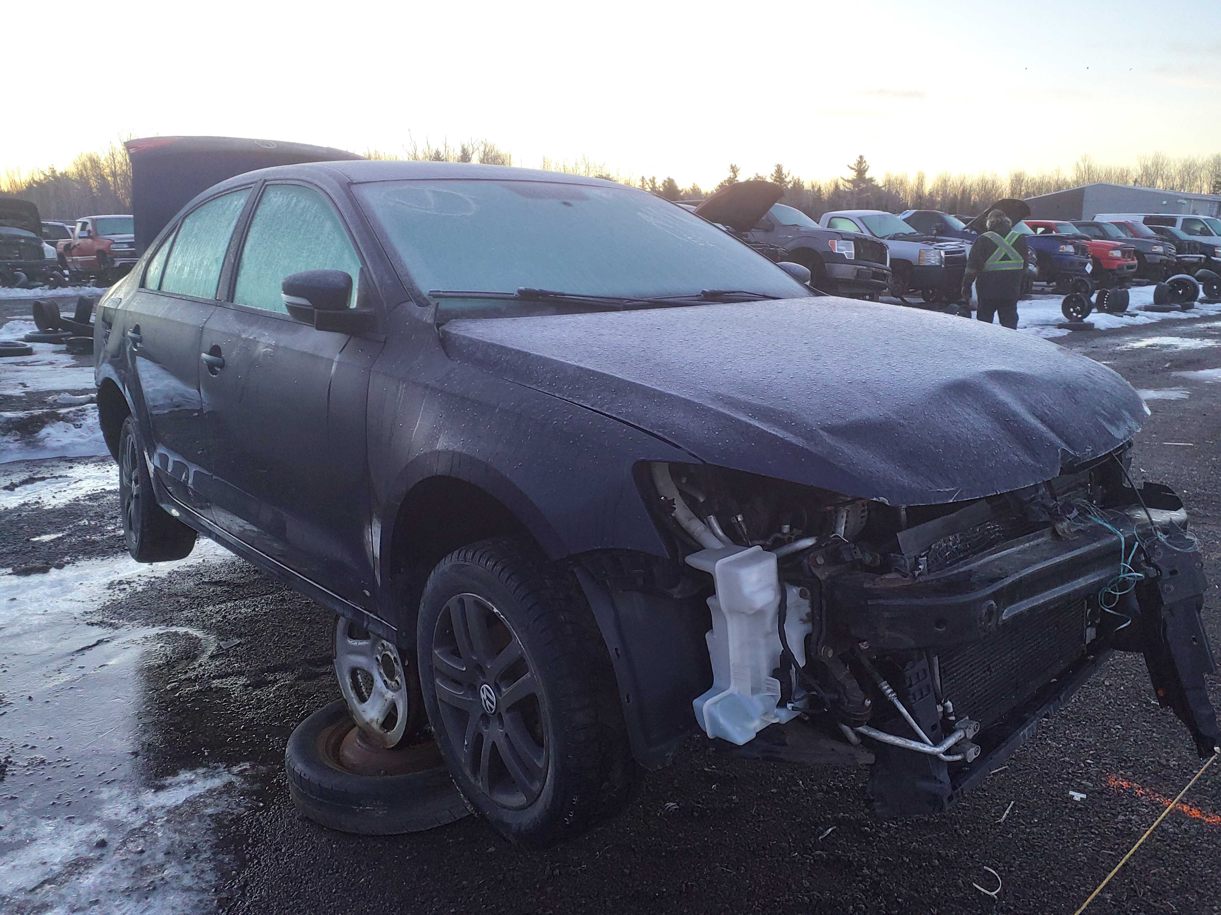 VOLKSWAGEN JETTA 2014