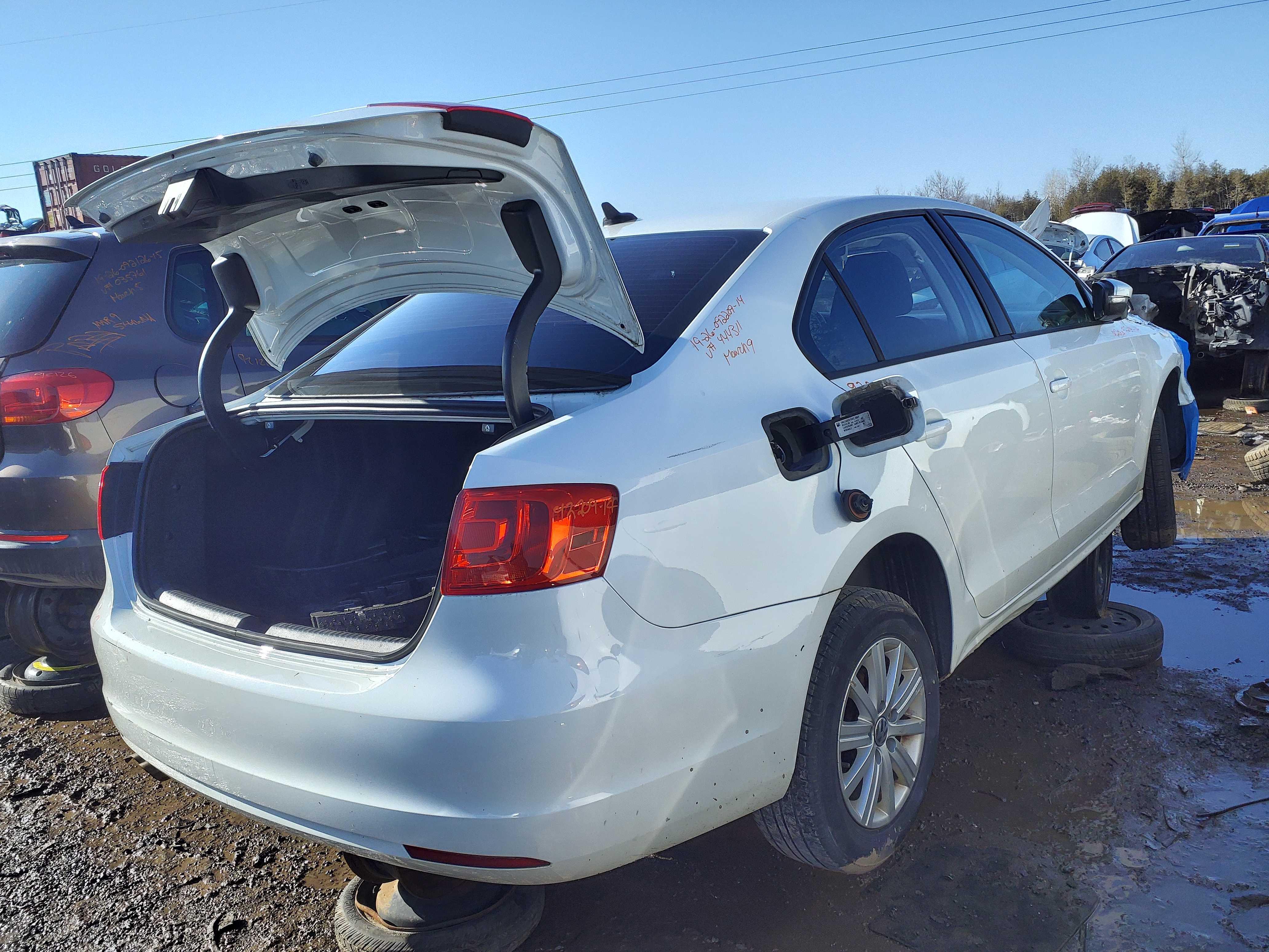 VOLKSWAGEN JETTA 2014