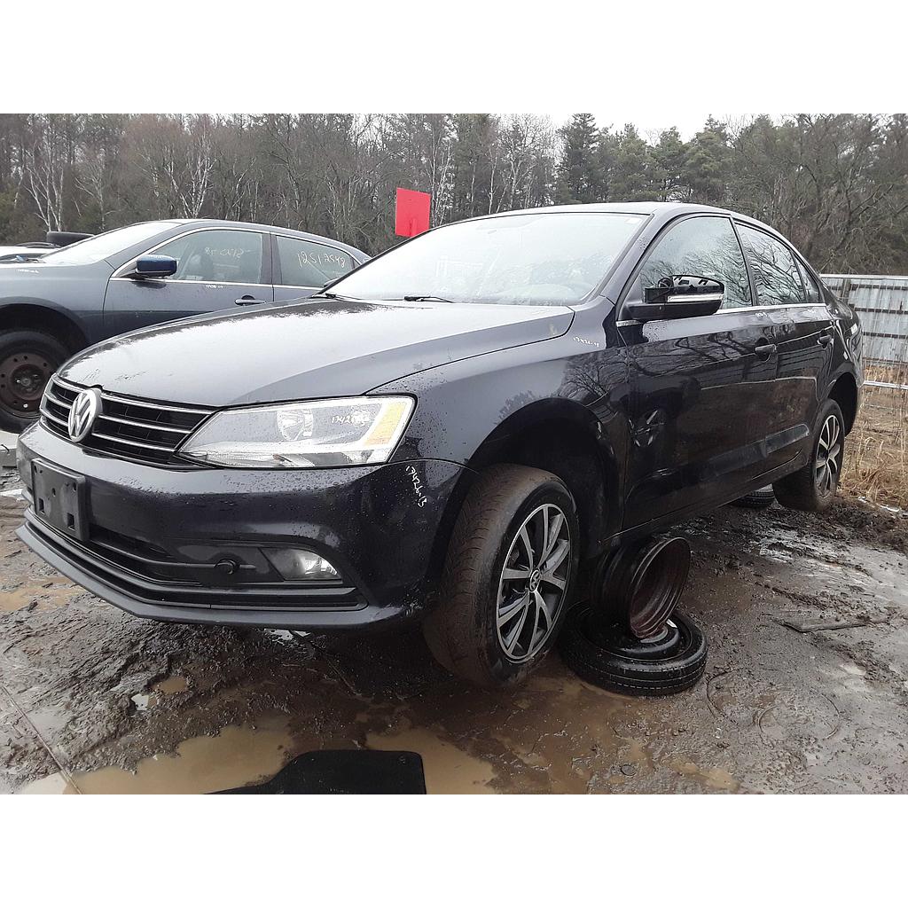VOLKSWAGEN JETTA 2015