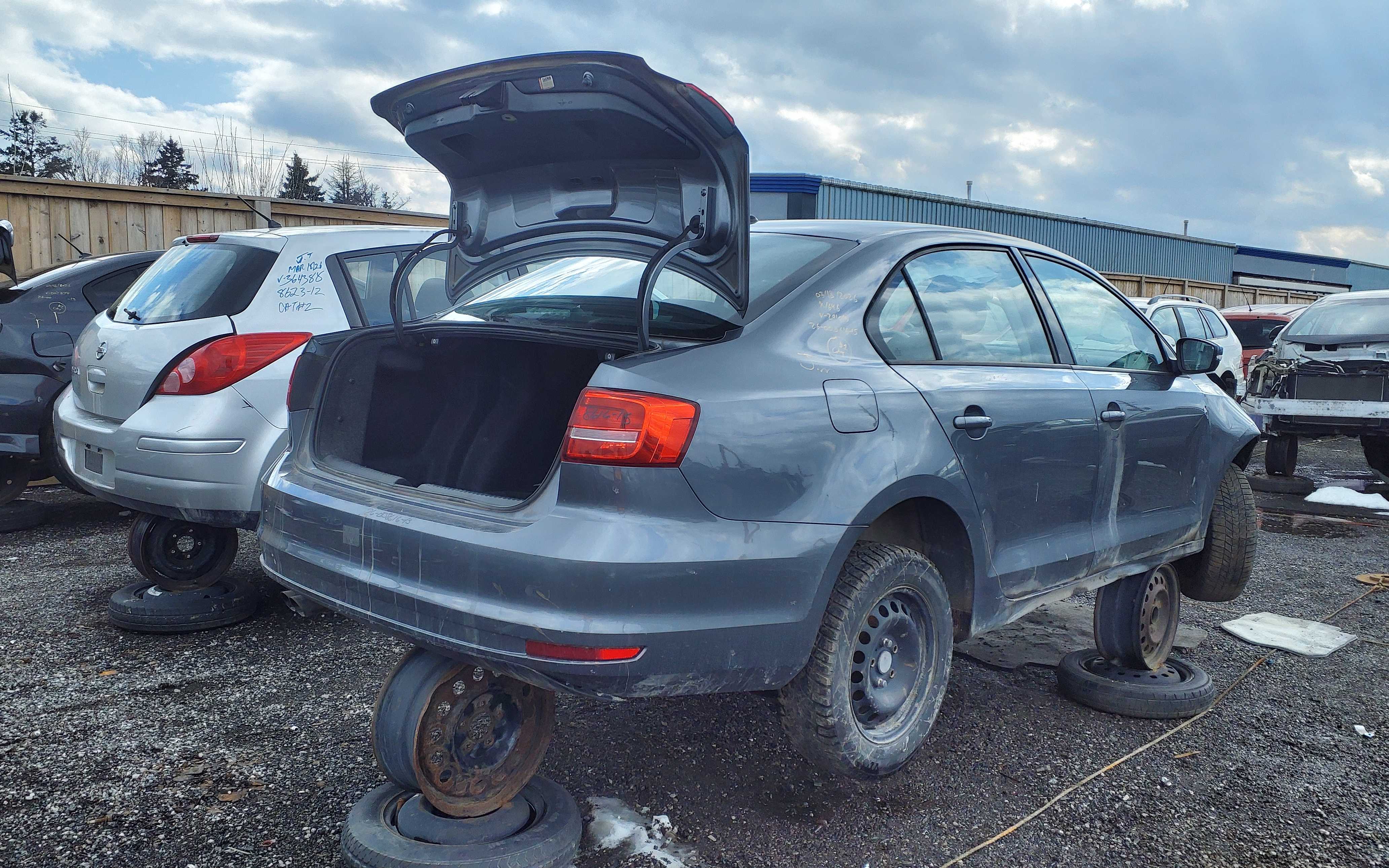 VOLKSWAGEN JETTA 2015