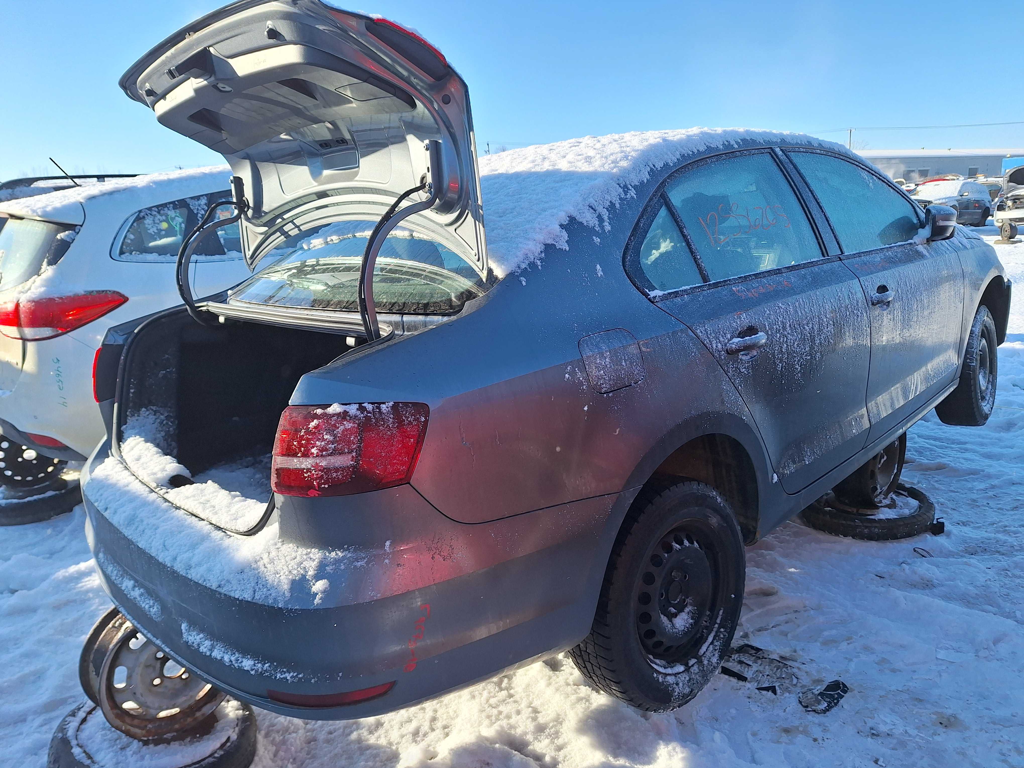 VOLKSWAGEN JETTA 2016