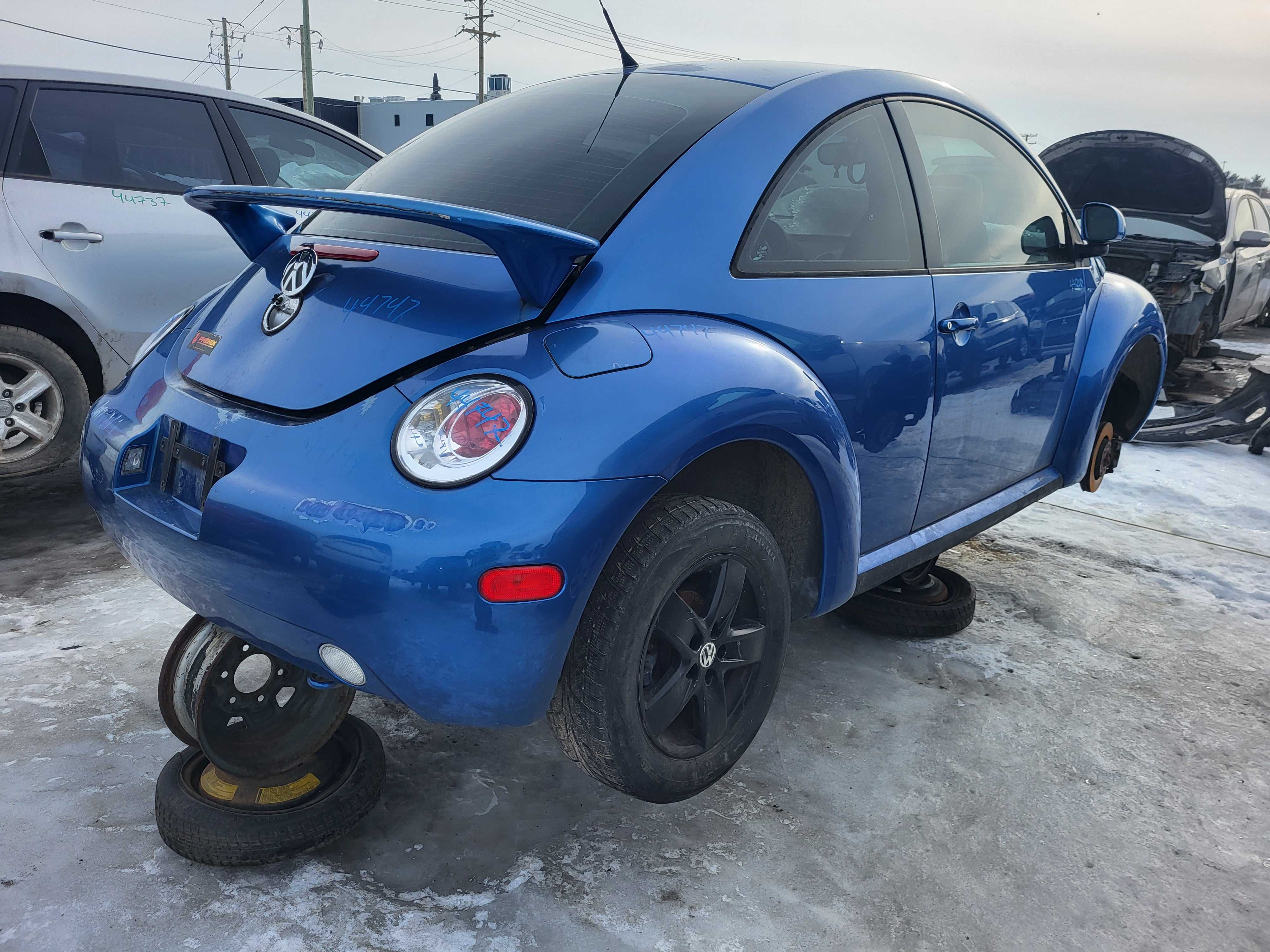 VOLKSWAGEN NEW BEETLE 1998