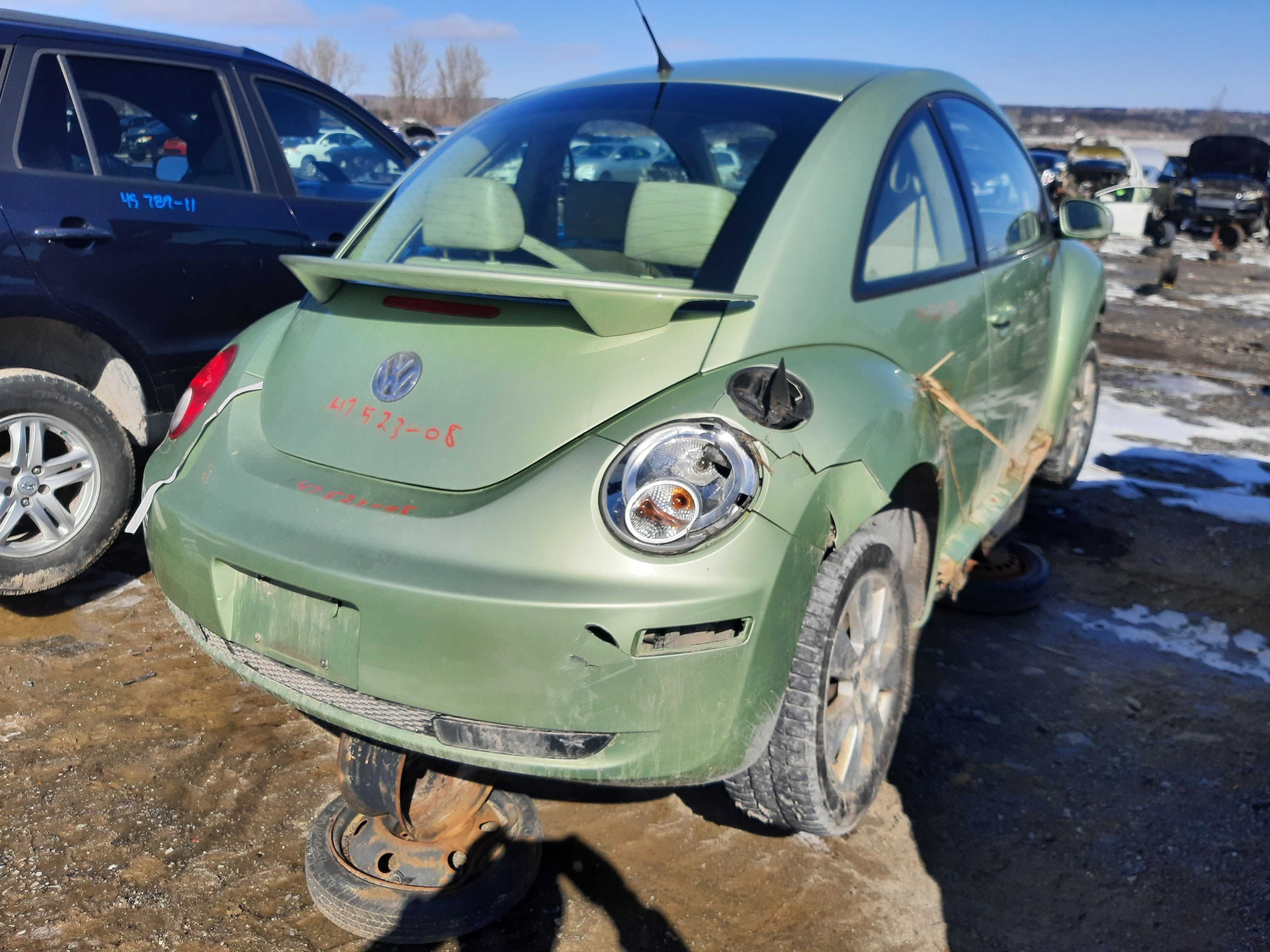 VOLKSWAGEN NEW BEETLE 2008