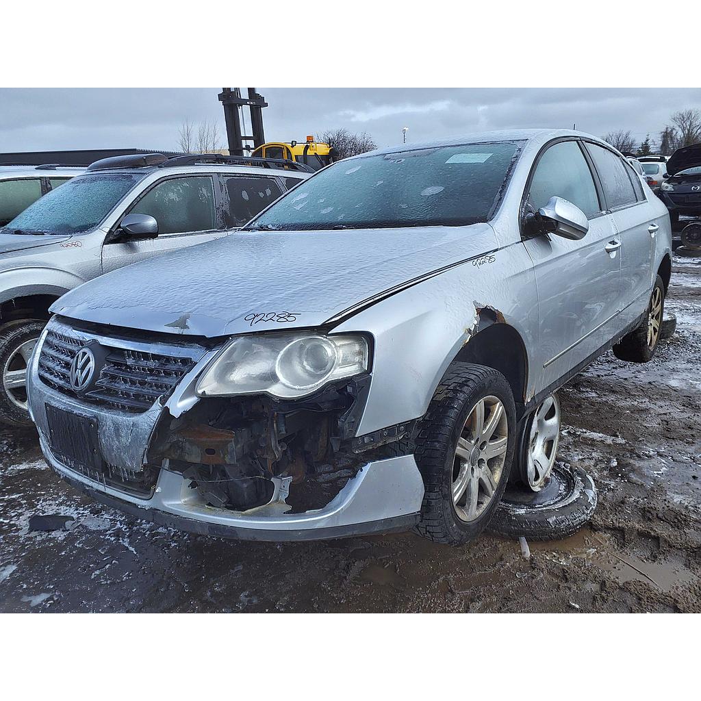 VOLKSWAGEN PASSAT 2010