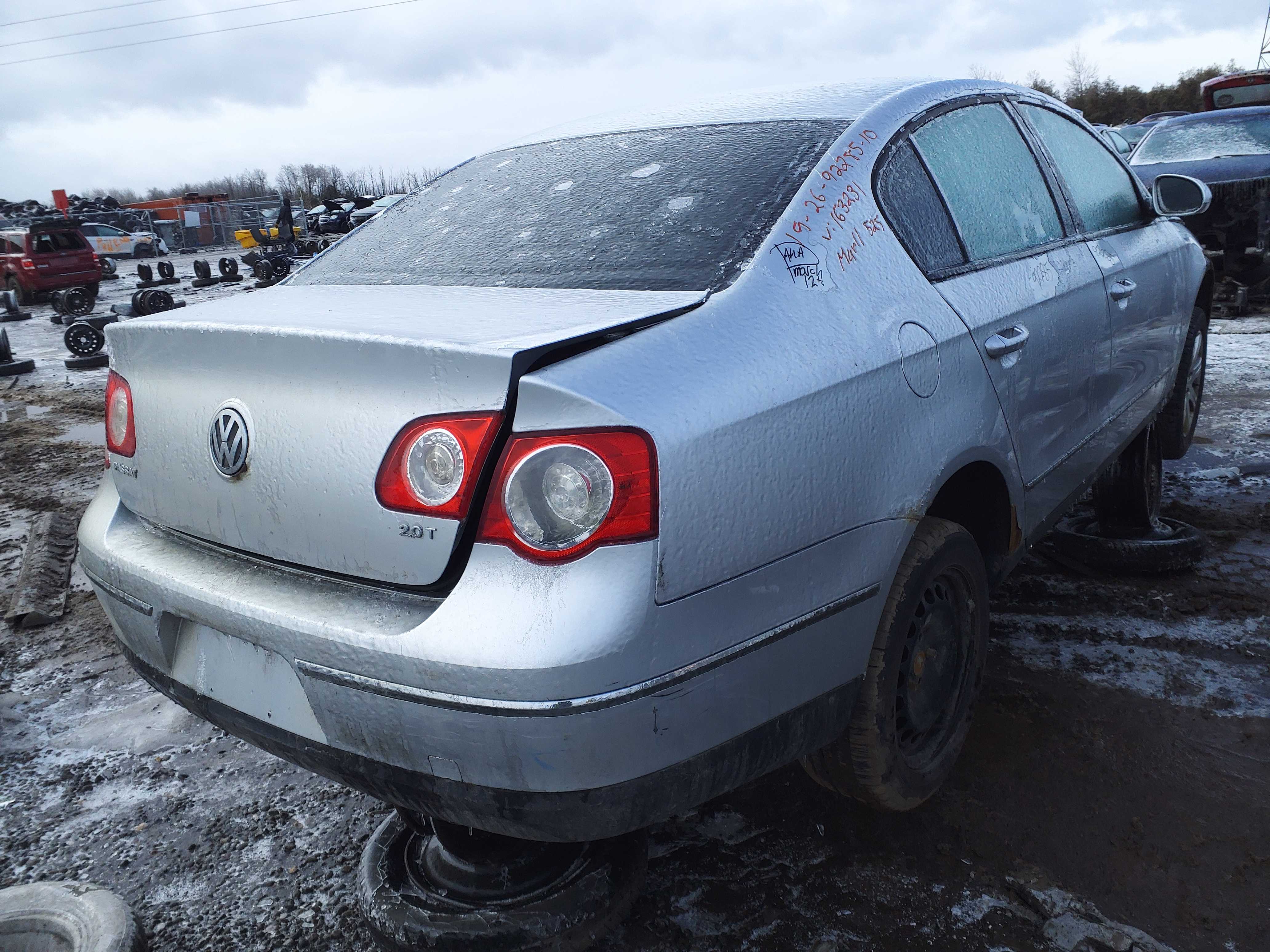 VOLKSWAGEN PASSAT 2010