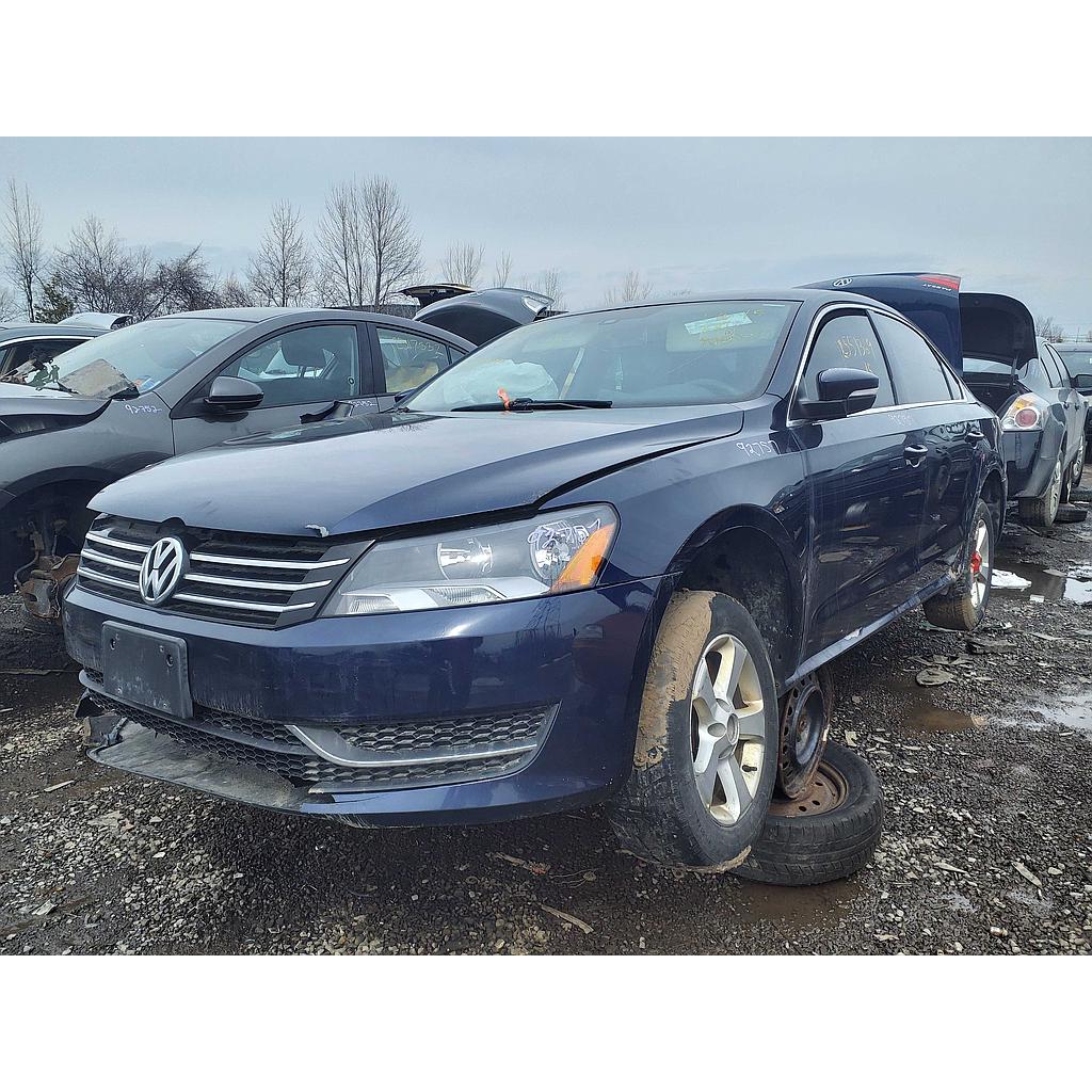 VOLKSWAGEN PASSAT 2015