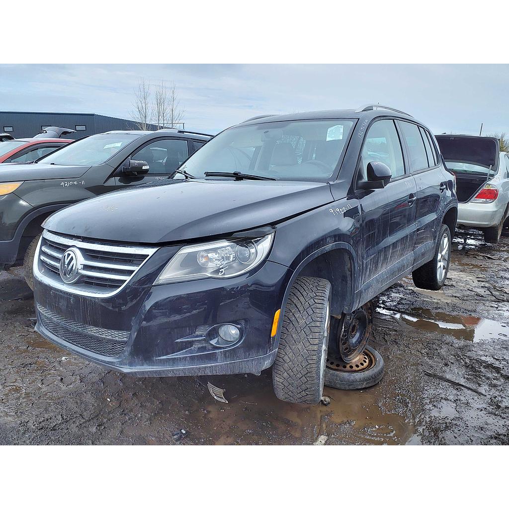 VOLKSWAGEN TIGUAN 2011