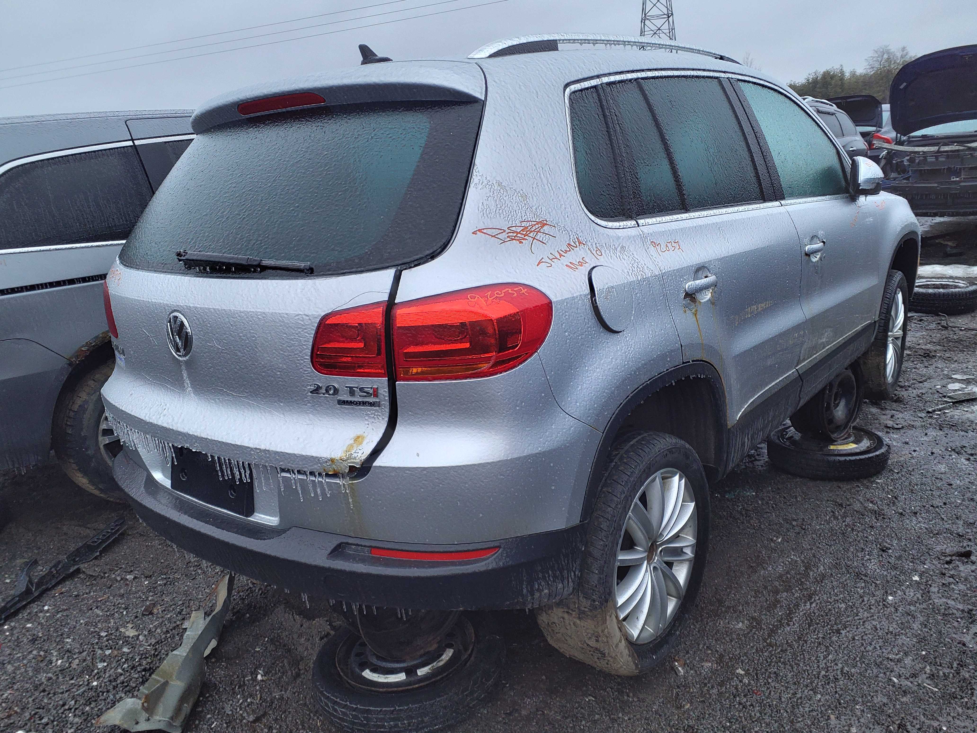 VOLKSWAGEN TIGUAN 2014