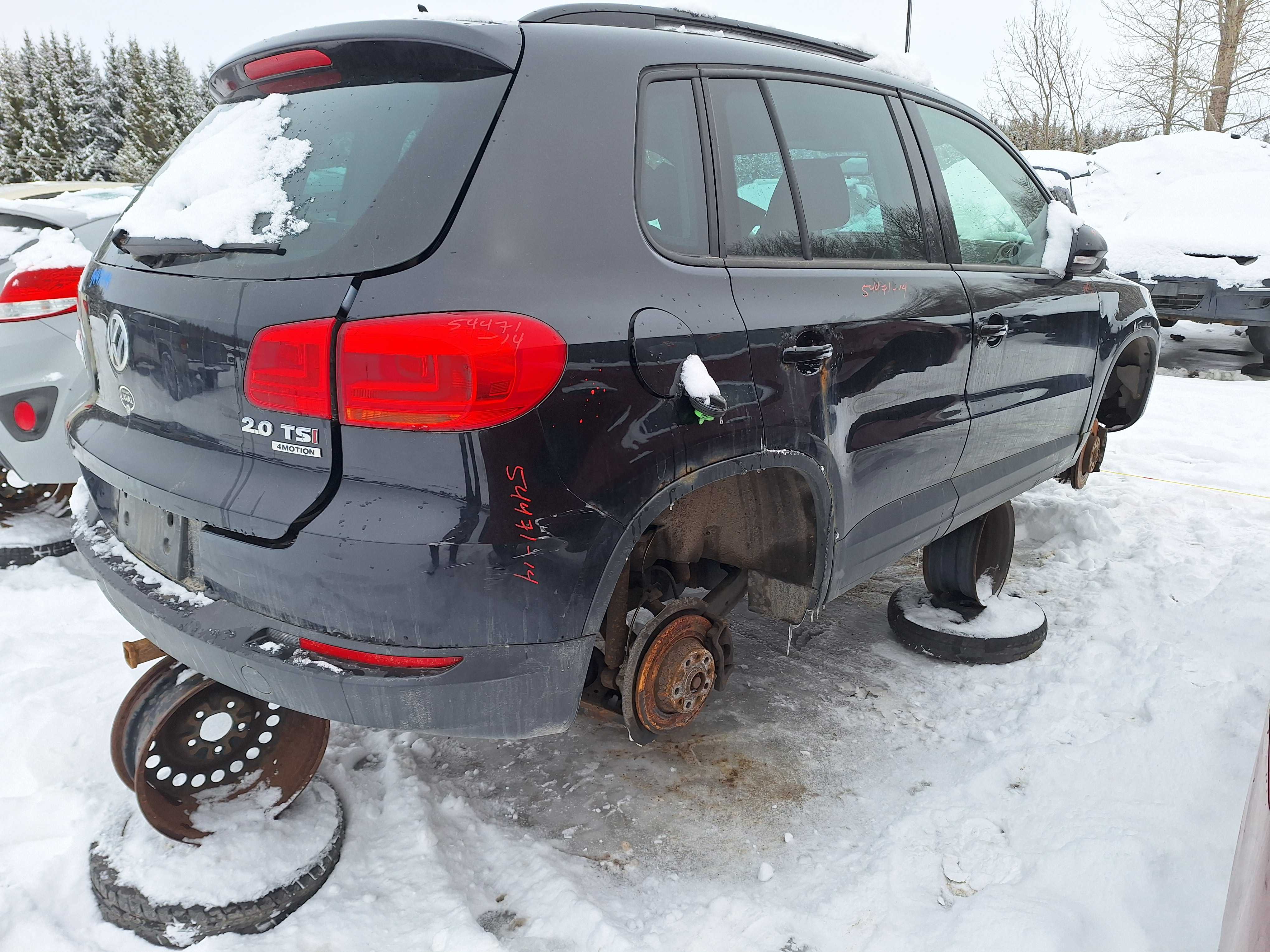 VOLKSWAGEN TIGUAN 2014